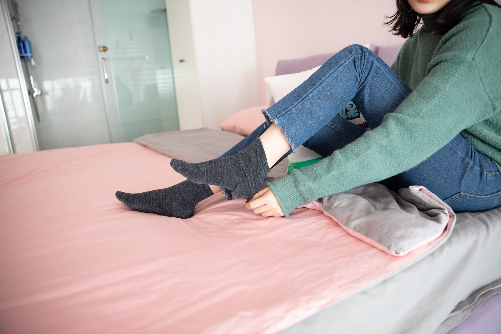 图片[84]-物恋传媒 No.093 落落-喂，放学以后学校对面奶茶店等你 [180P] – 速更版-美库