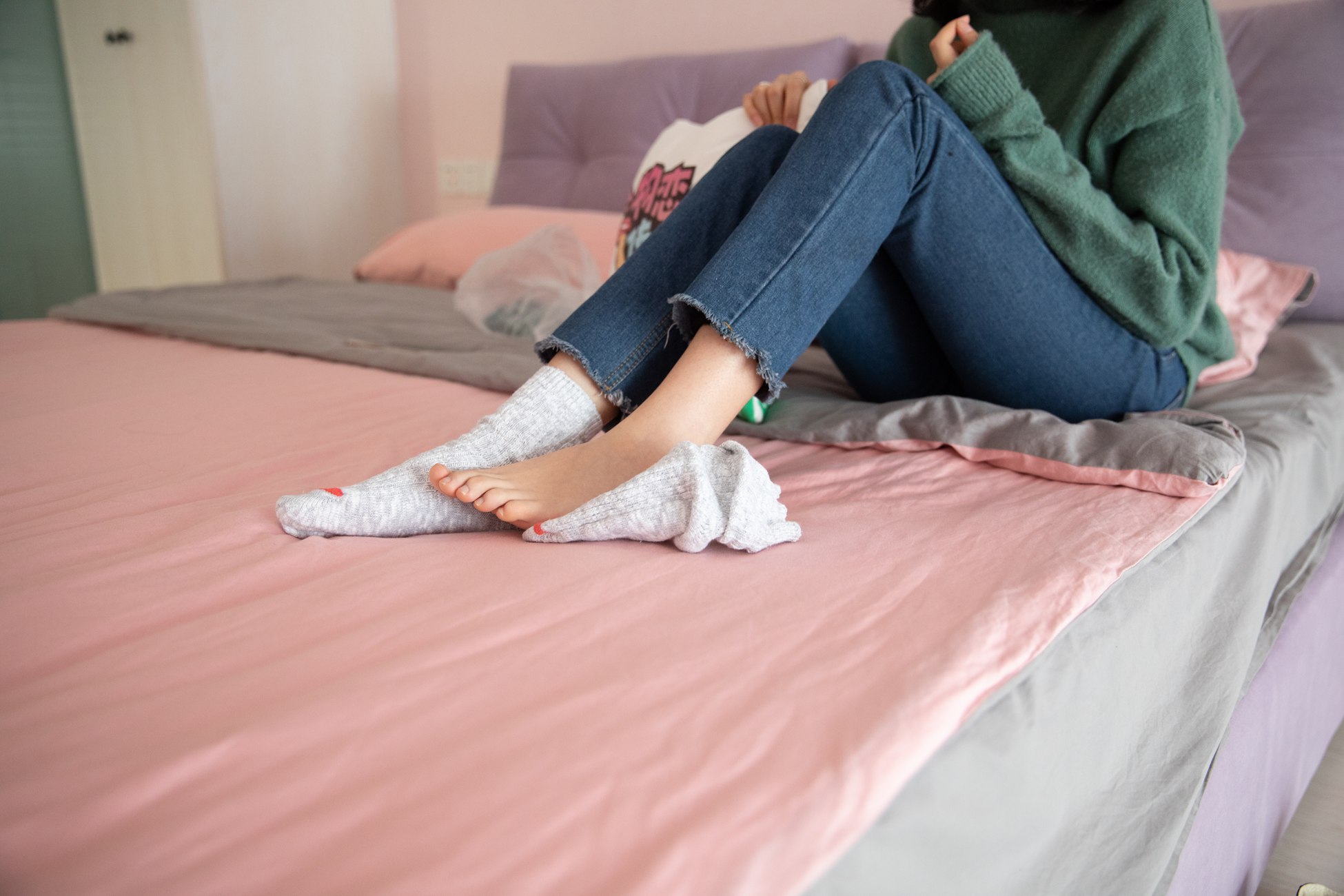 图片[145]-物恋传媒 No.093 落落-喂，放学以后学校对面奶茶店等你 [180P] – 速更版-美库