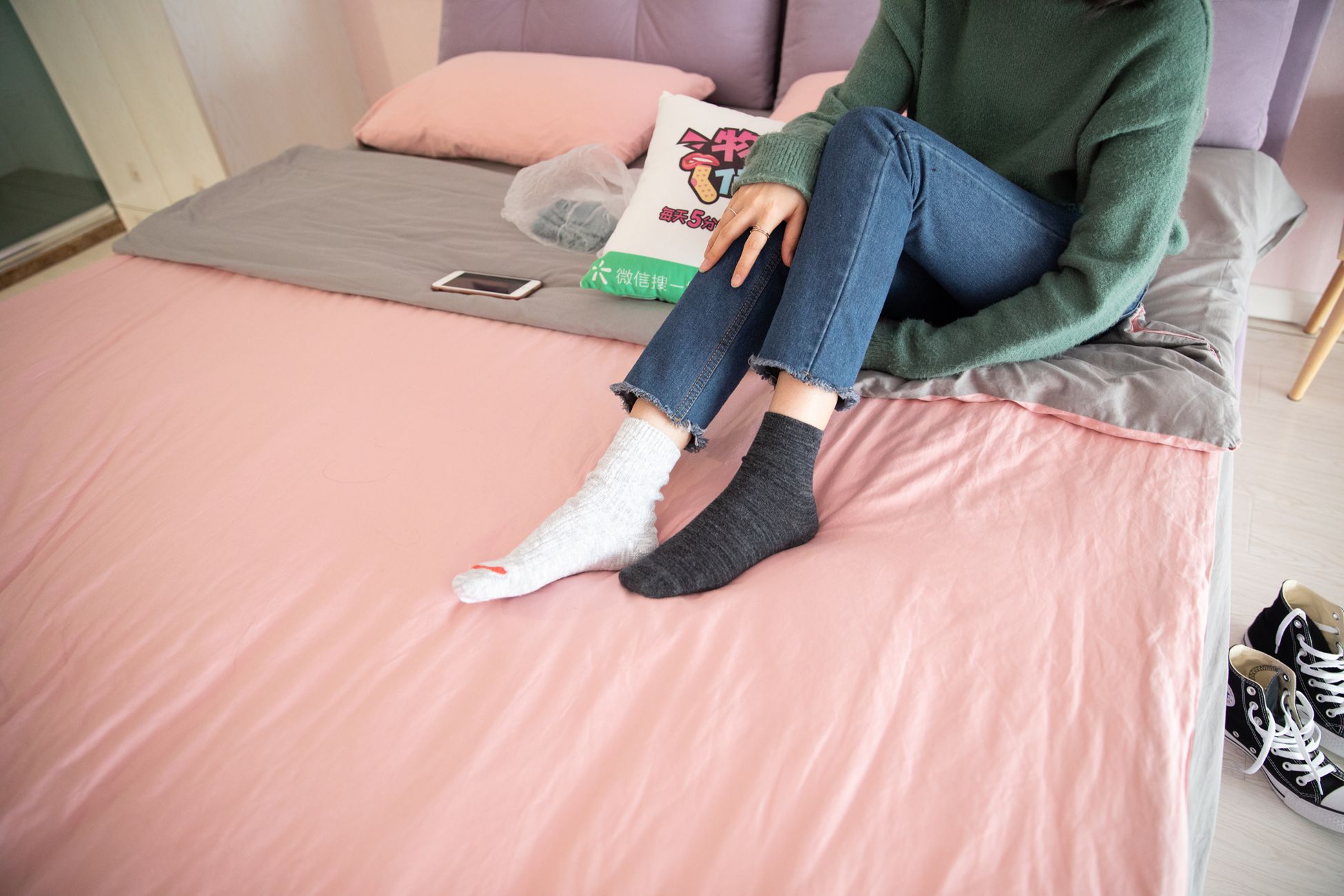 图片[147]-物恋传媒 No.093 落落-喂，放学以后学校对面奶茶店等你 [180P] – 速更版-美库