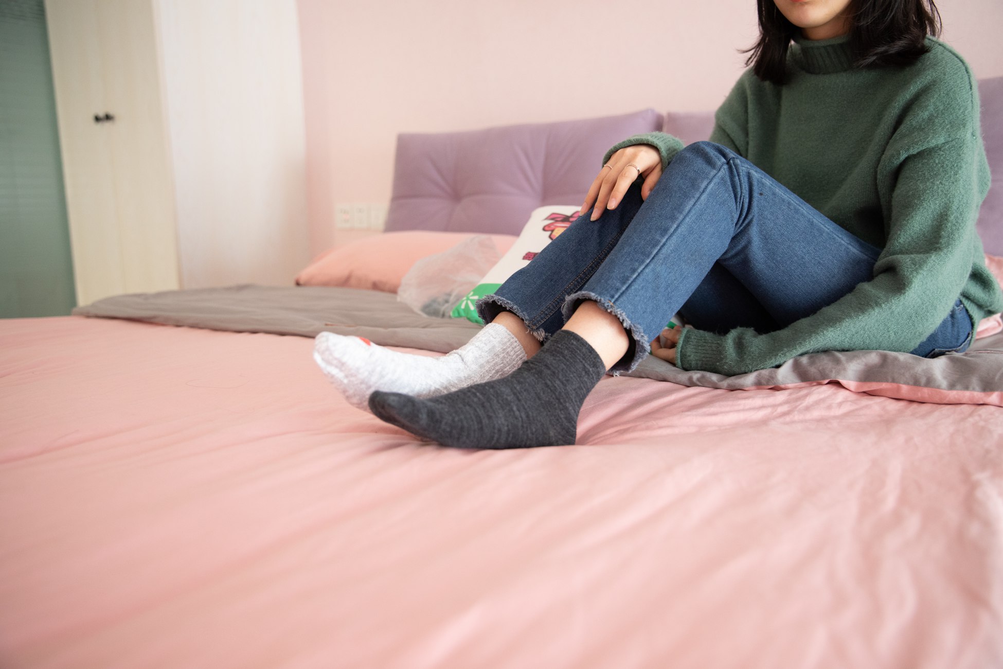 图片[148]-物恋传媒 No.093 落落-喂，放学以后学校对面奶茶店等你 [180P] – 速更版-美库