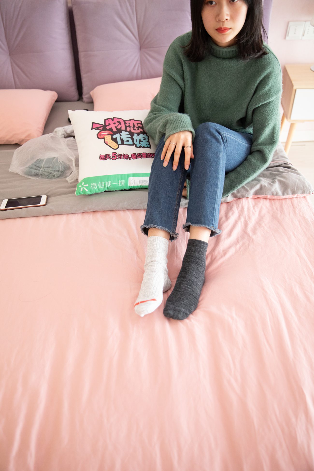 图片[150]-物恋传媒 No.093 落落-喂，放学以后学校对面奶茶店等你 [180P] – 速更版-美库