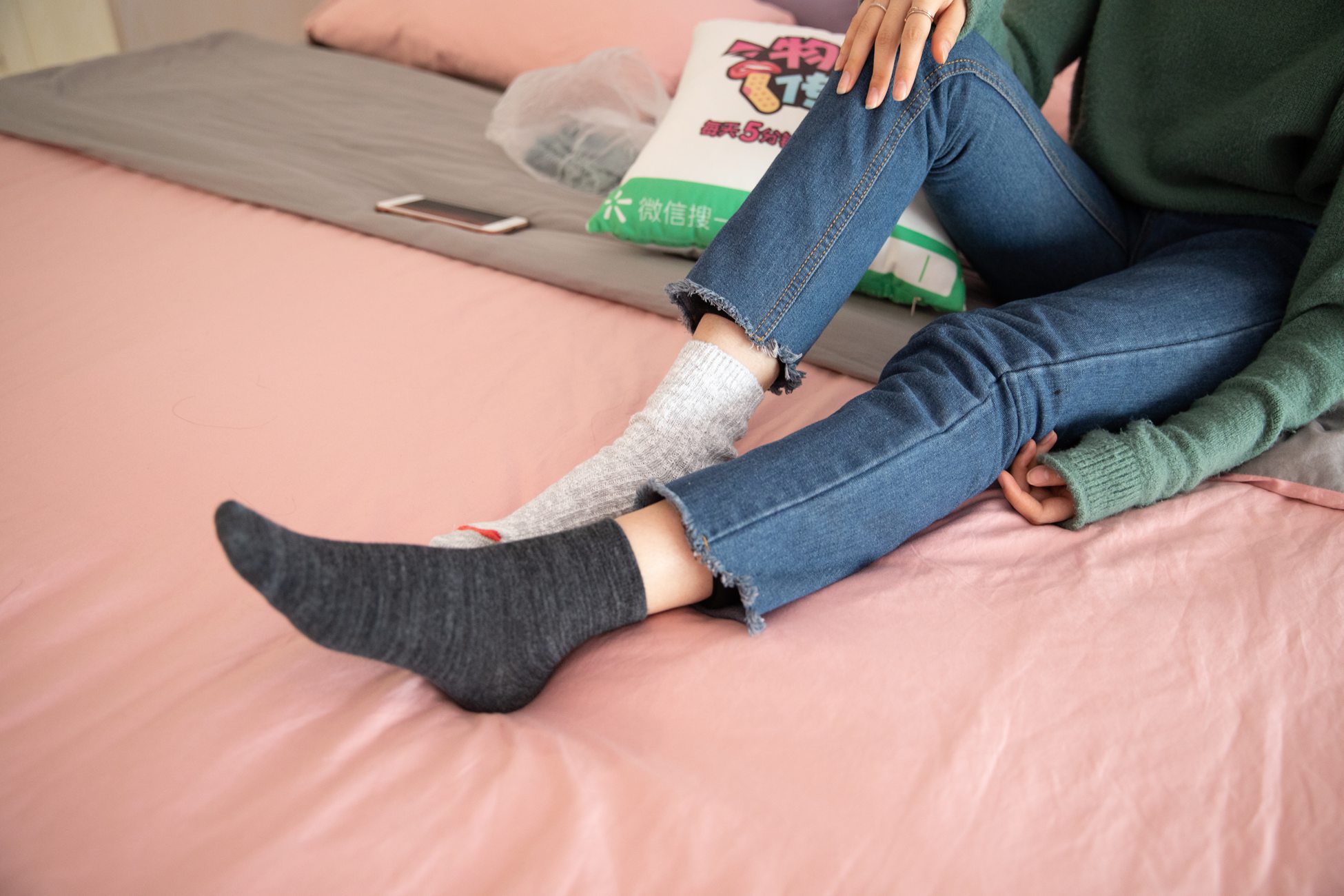 图片[154]-物恋传媒 No.093 落落-喂，放学以后学校对面奶茶店等你 [180P] – 速更版-美库