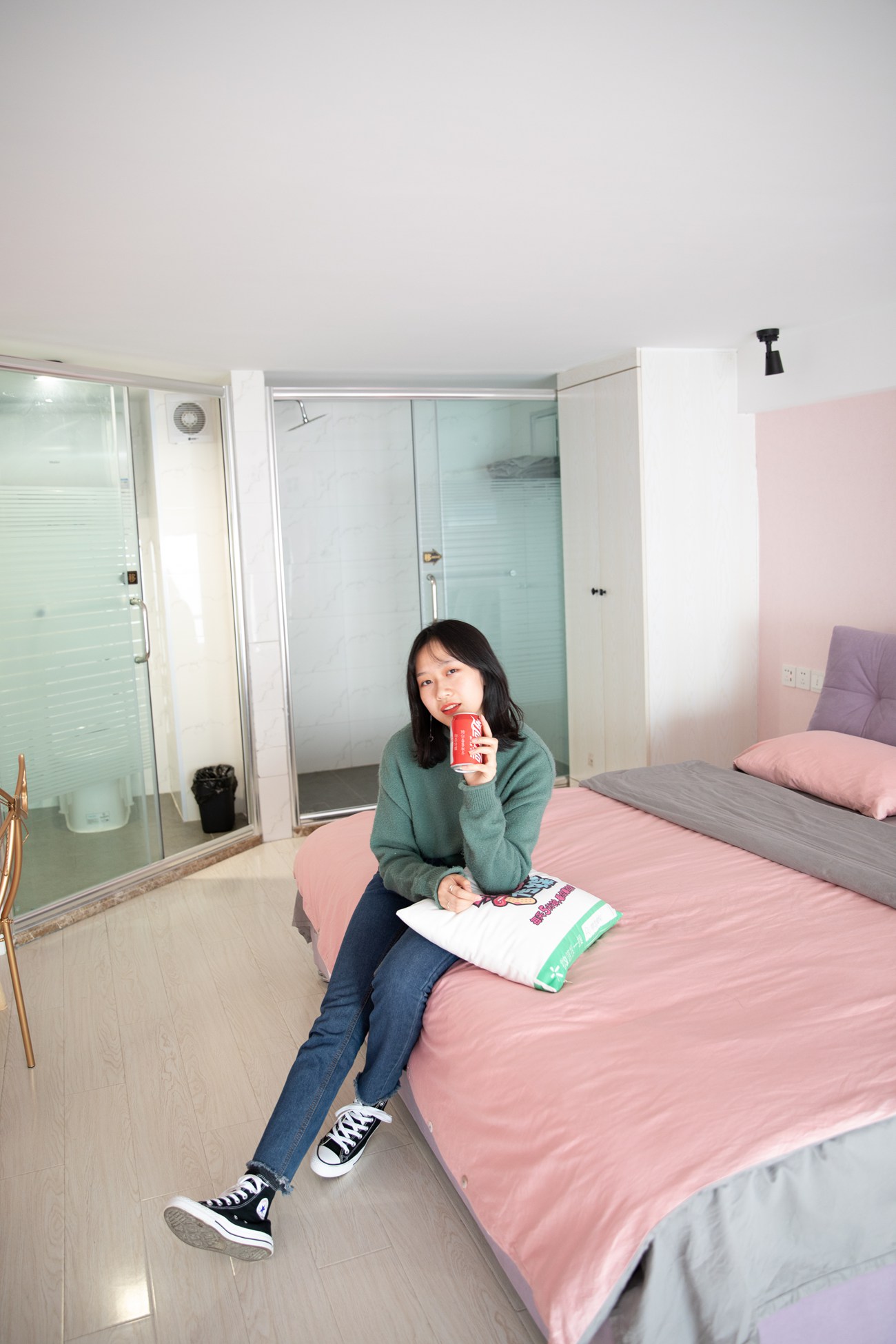 图片[177]-物恋传媒 No.093 落落-喂，放学以后学校对面奶茶店等你 [180P] – 速更版-美库