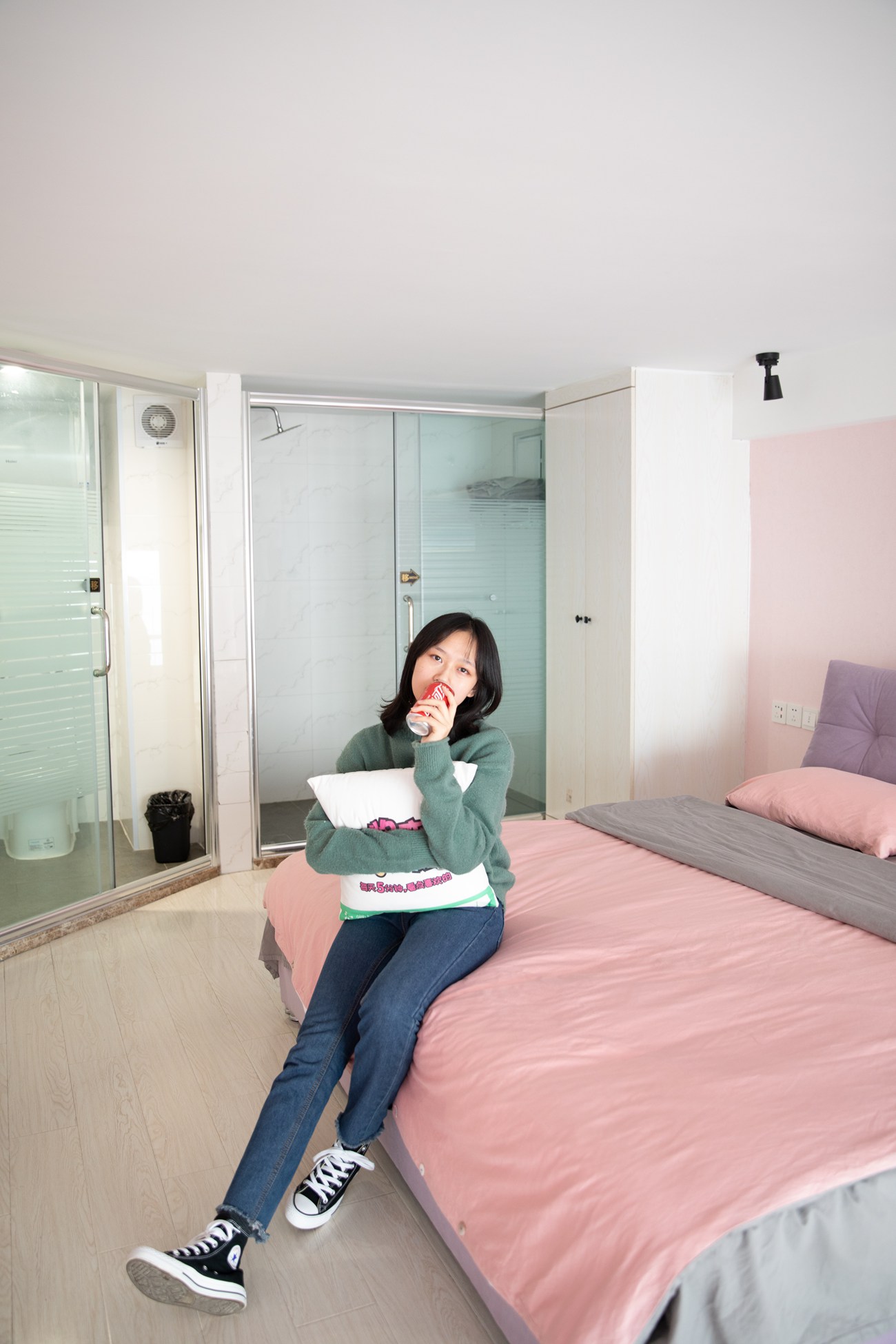 图片[178]-物恋传媒 No.093 落落-喂，放学以后学校对面奶茶店等你 [180P] – 速更版-美库