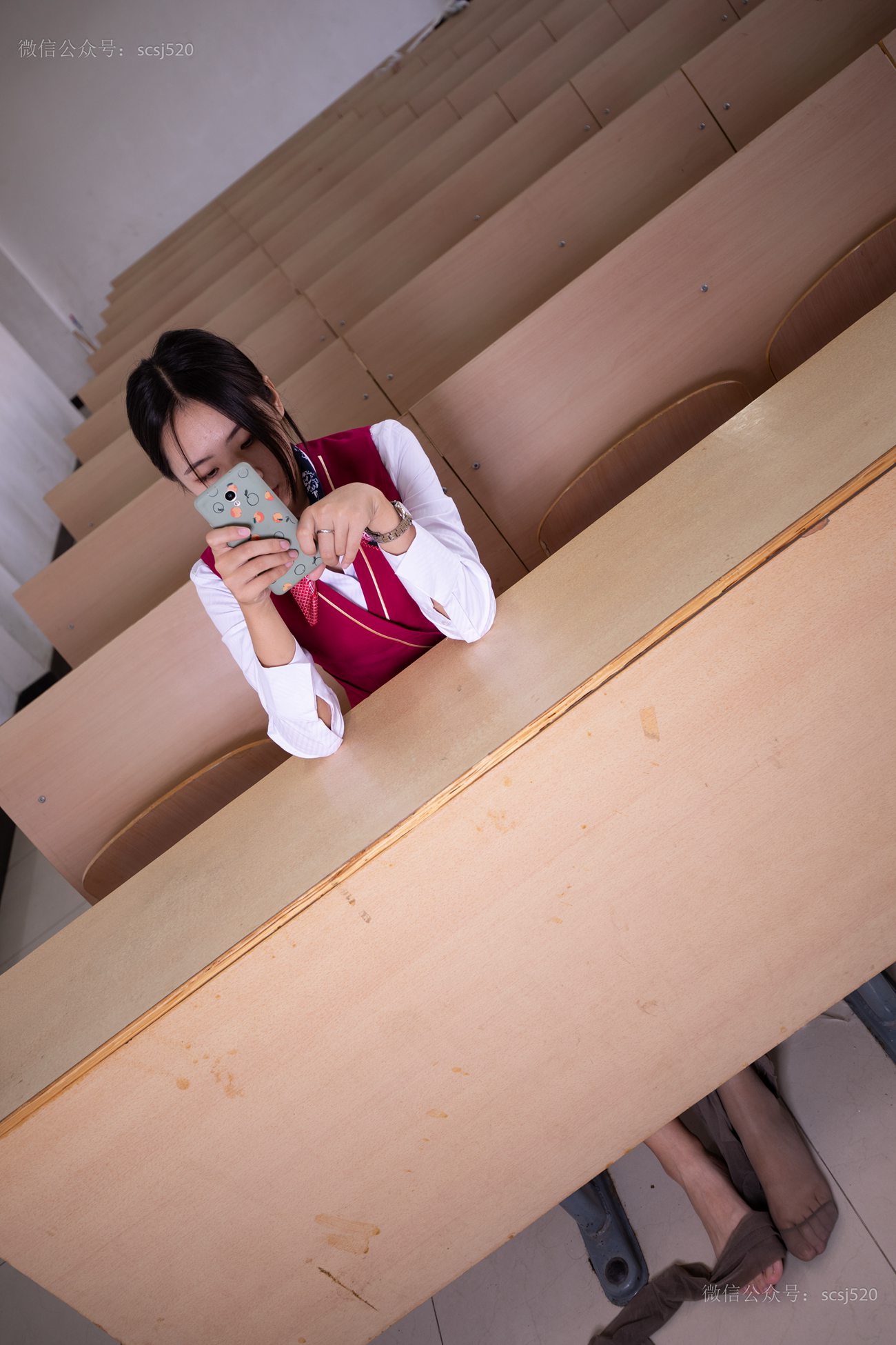 图片[76]-[LSS山茶摄影] NO.300 教室至服灰丝 [71P] – 速更版-美库