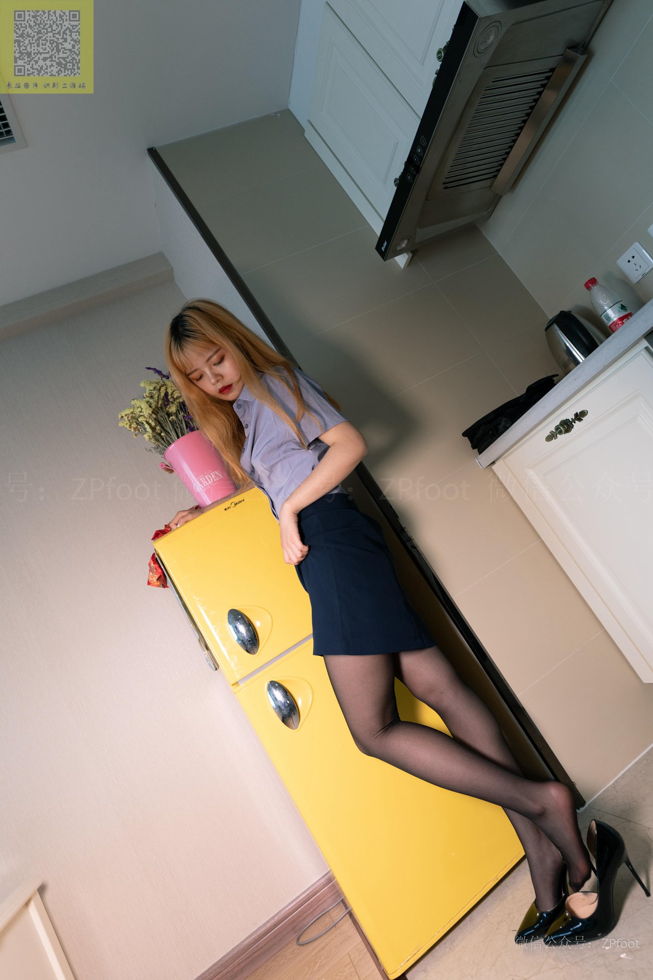 图片[21]-[LSS山茶摄影] NO.302 黑丝美腿小解解 [54P] – 速更版-美库