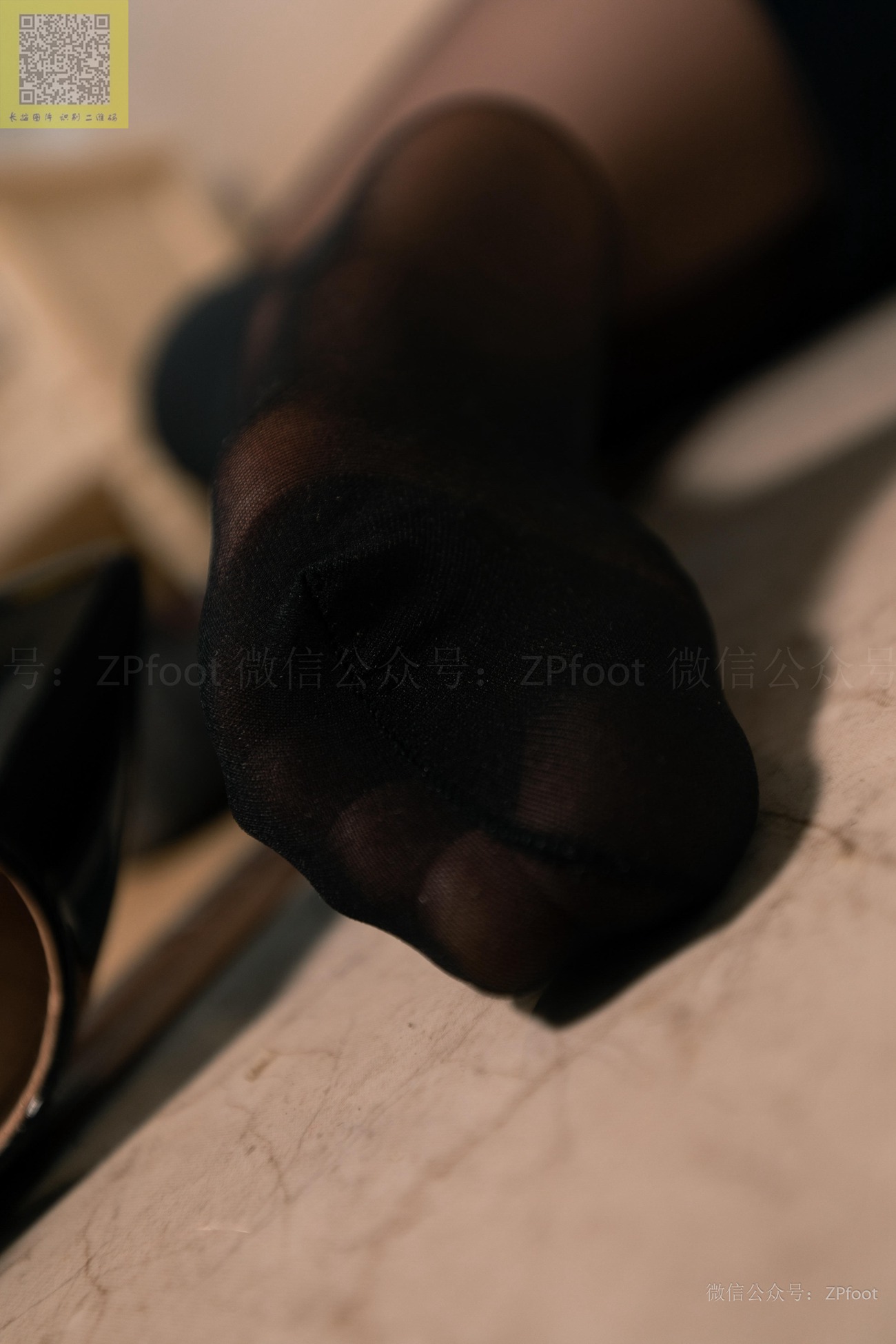 图片[34]-[LSS山茶摄影] NO.302 黑丝美腿小解解 [54P] – 速更版-美库