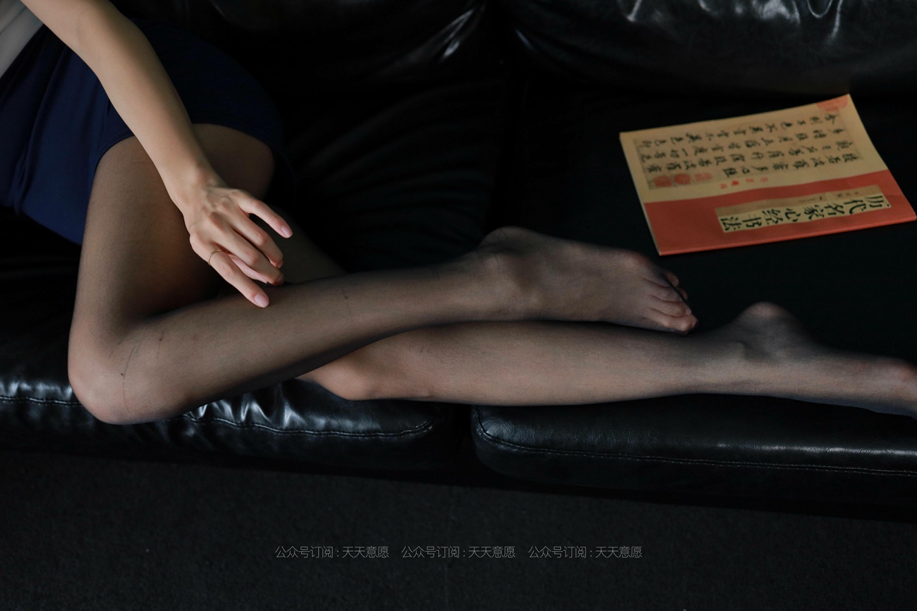 图片[84]-[IESS异思趣向] 2021.05.13 丝享家 802：羽西《沙发上的黑丝》[90P] – 速更版-美库