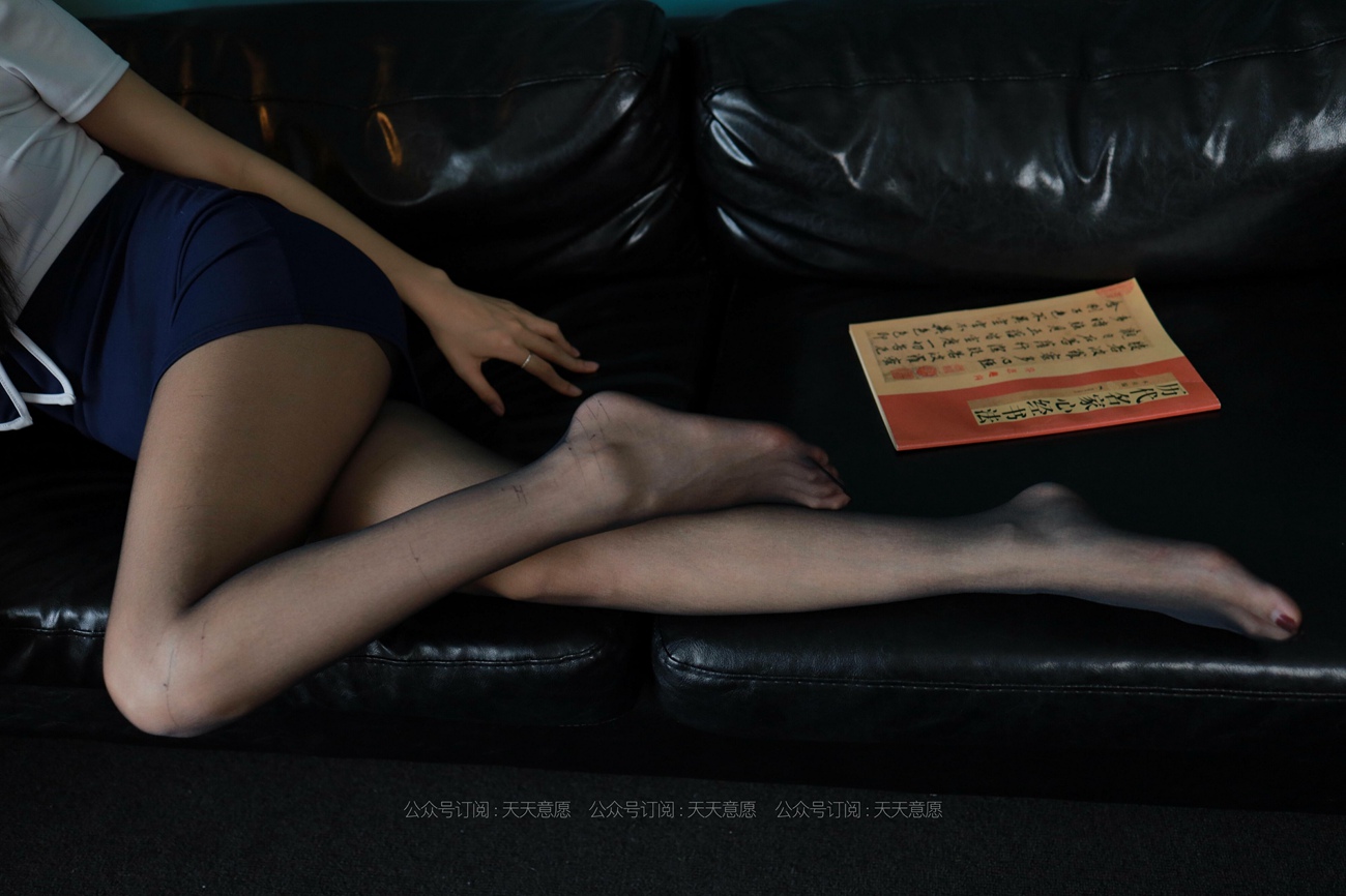 图片[88]-[IESS异思趣向] 2021.05.13 丝享家 802：羽西《沙发上的黑丝》[90P] – 速更版-美库