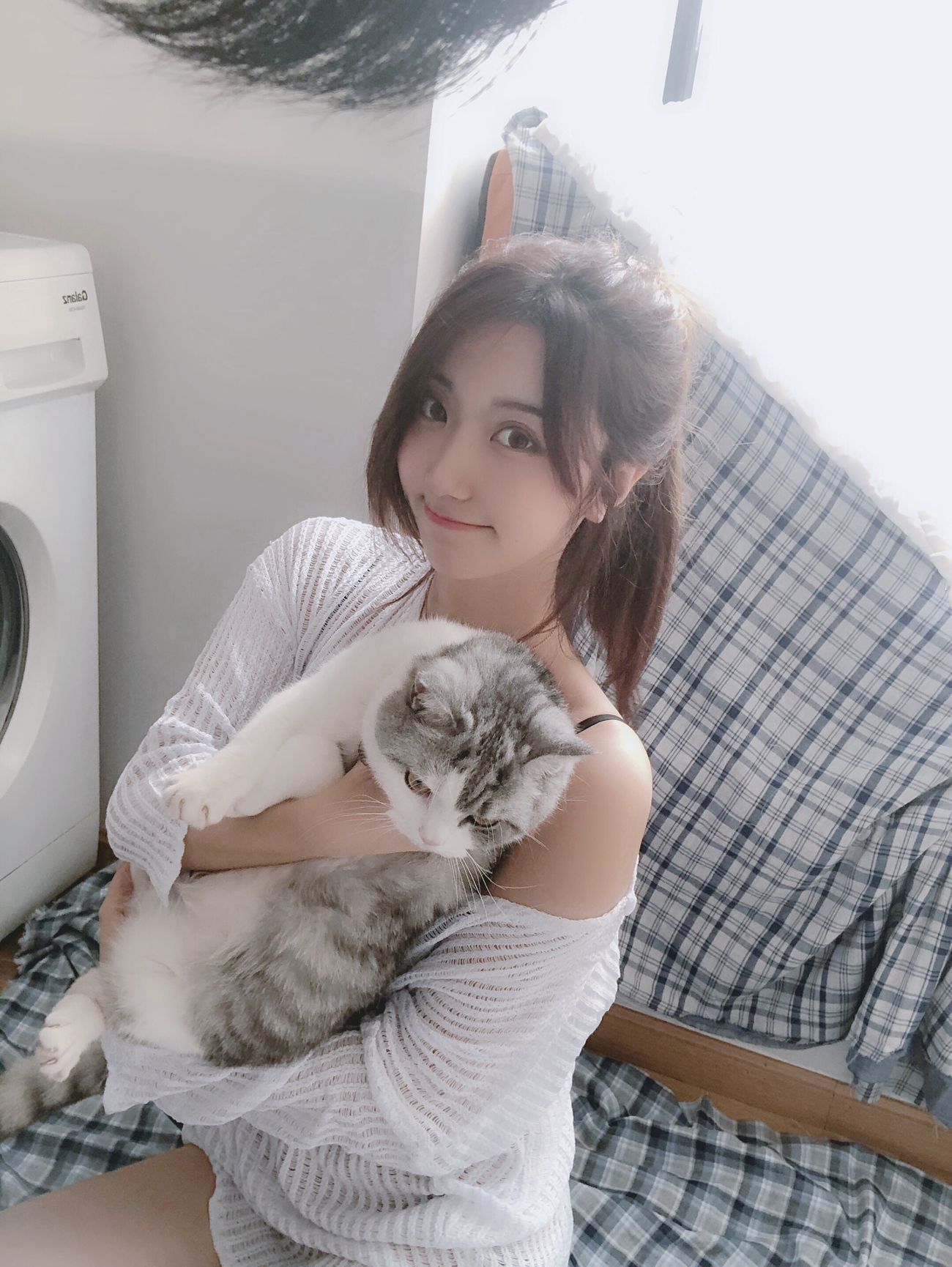 图片[15]-黑川 白色洞洞毛衣 [50P] – 速更版-美库