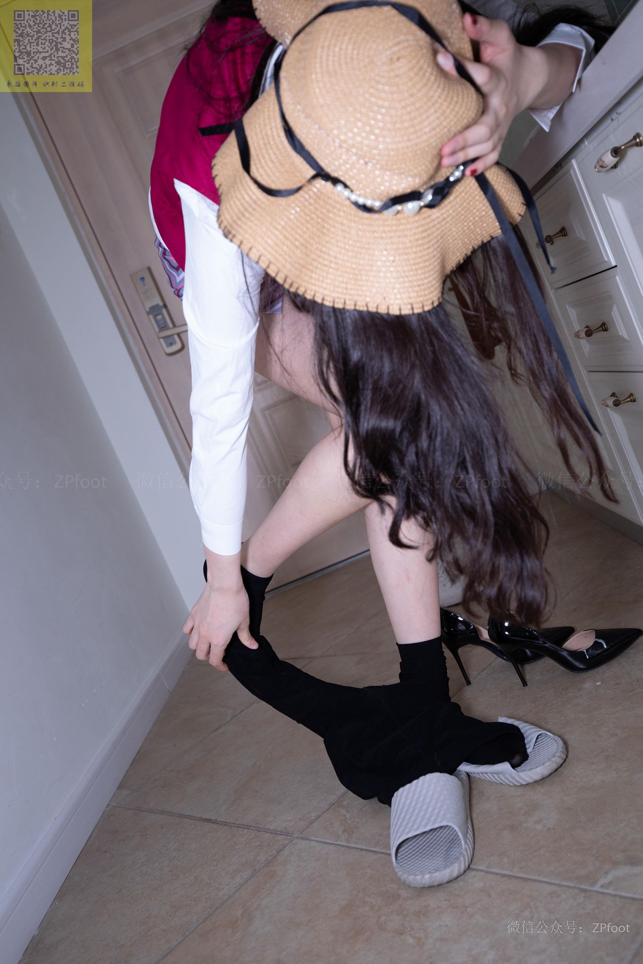 图片[18]-[LSS山茶摄影] NO.303 酸奶掉在丝袜上 [99P] – 速更版-美库