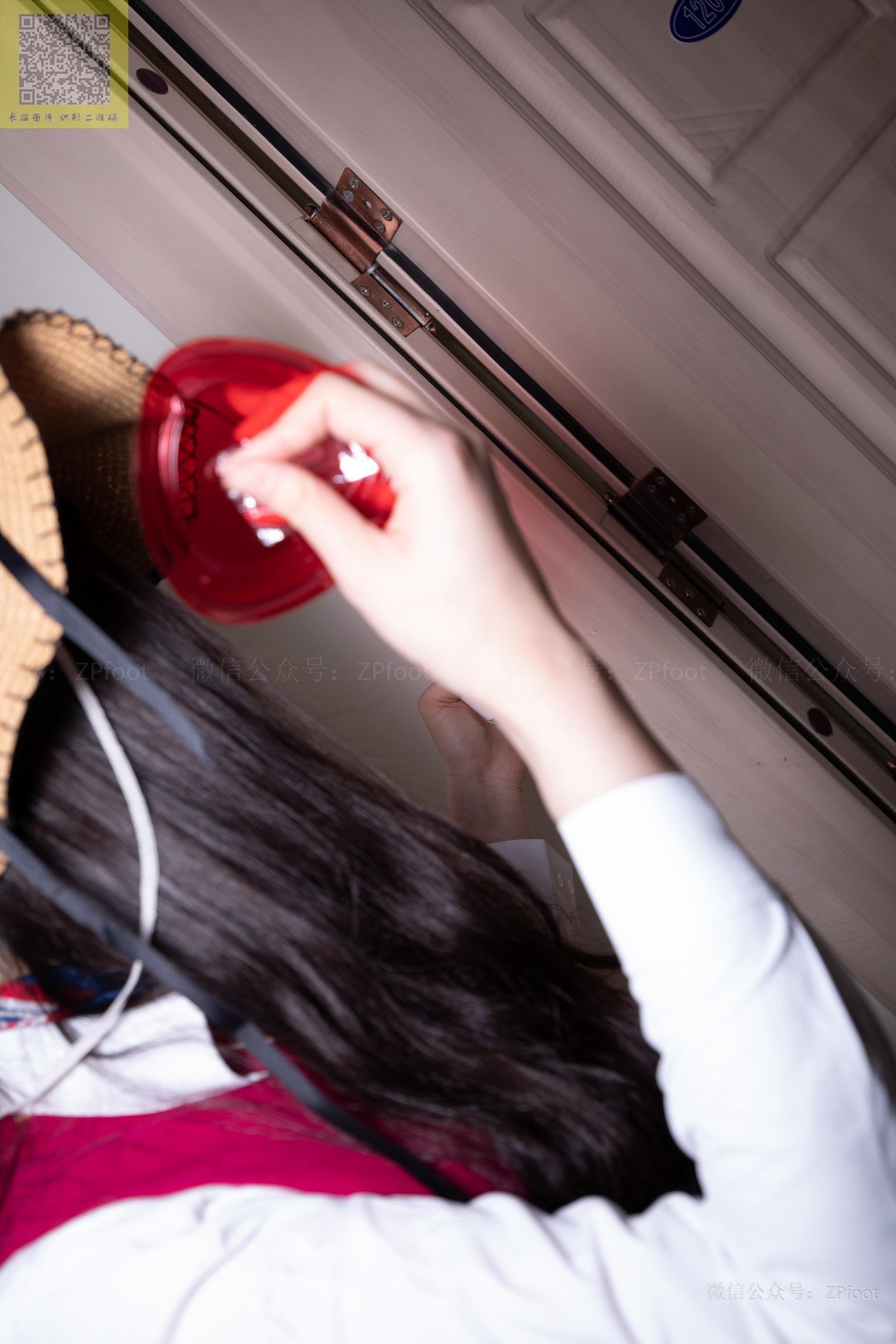 图片[57]-[LSS山茶摄影] NO.303 酸奶掉在丝袜上 [99P] – 速更版-美库