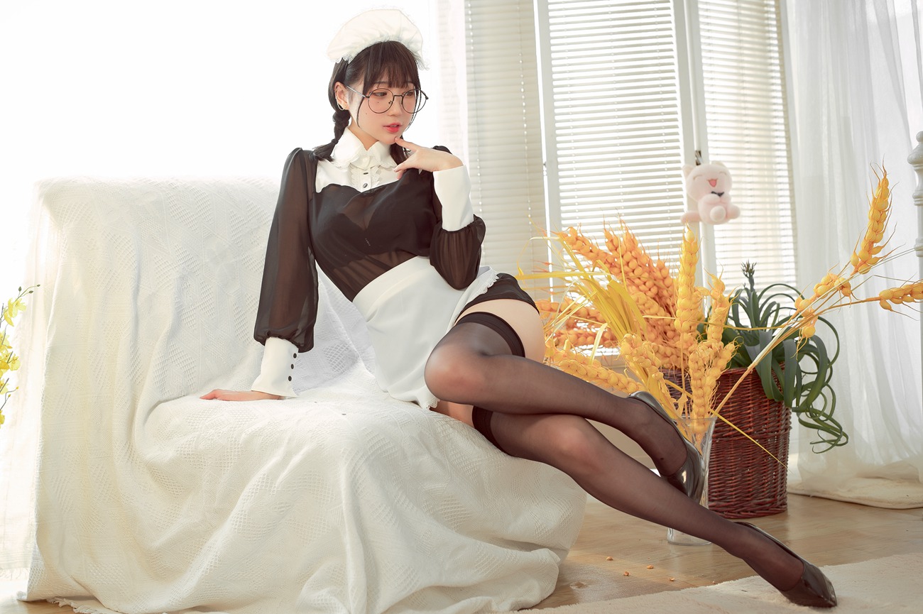 图片[6]-周叽是可爱兔兔 眼镜女仆[36P] – 速更版-美库