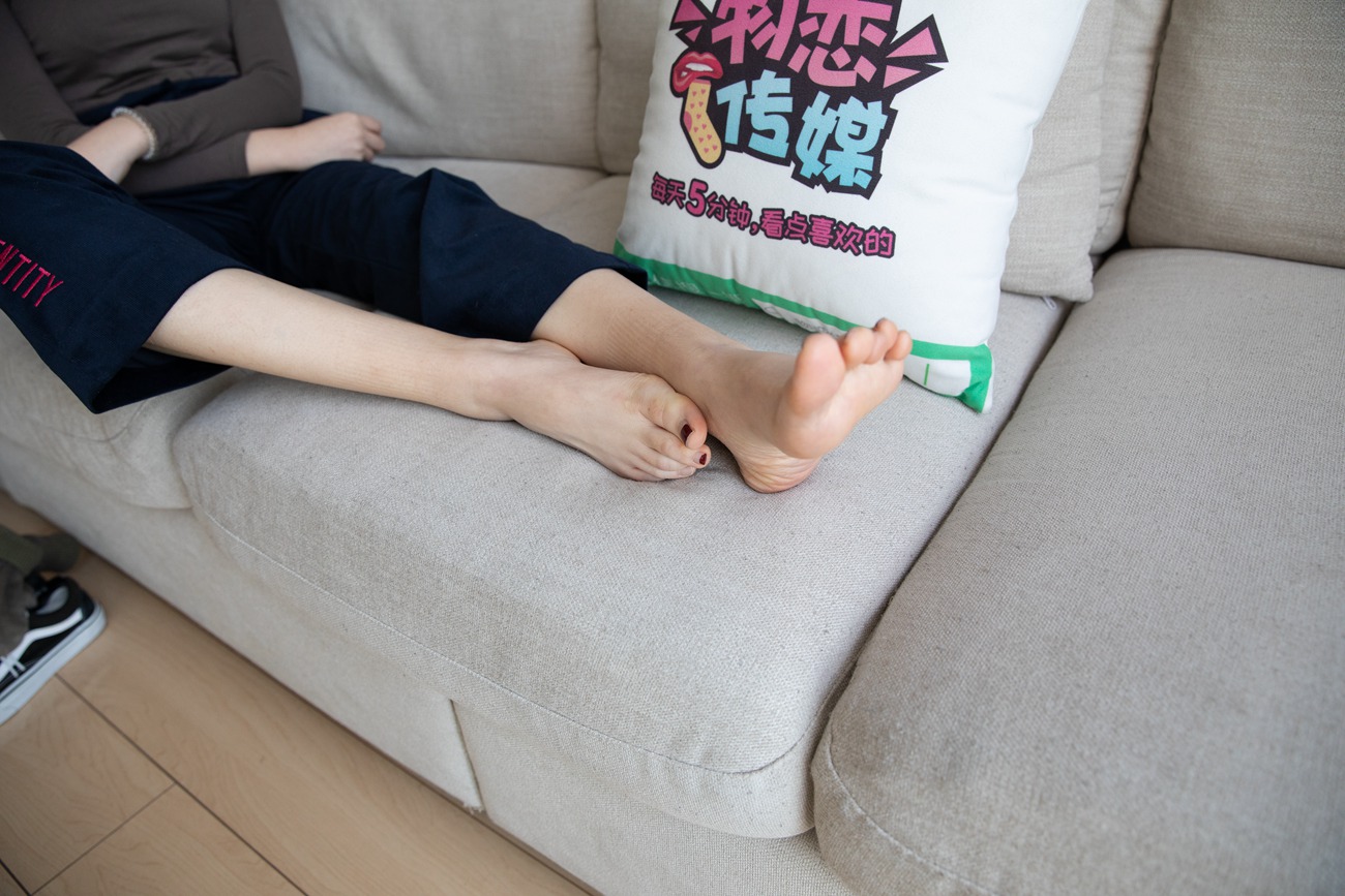 图片[21]-[物恋传媒] NO.099 佳琪-可御可萌-浪漫红唇的温柔 [149P] – 速更版-美库