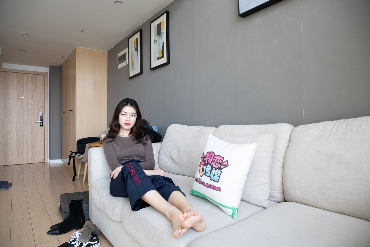 图片[34]-[物恋传媒] NO.099 佳琪-可御可萌-浪漫红唇的温柔 [149P] – 速更版-美库