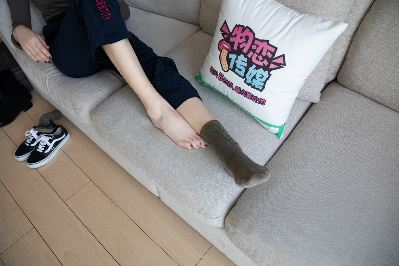 图片[54]-[物恋传媒] NO.099 佳琪-可御可萌-浪漫红唇的温柔 [149P] – 速更版-美库