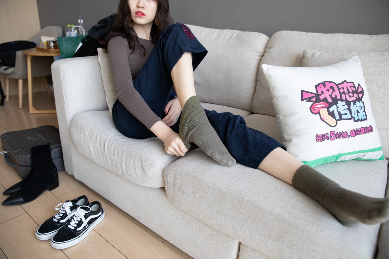 图片[57]-[物恋传媒] NO.099 佳琪-可御可萌-浪漫红唇的温柔 [149P] – 速更版-美库