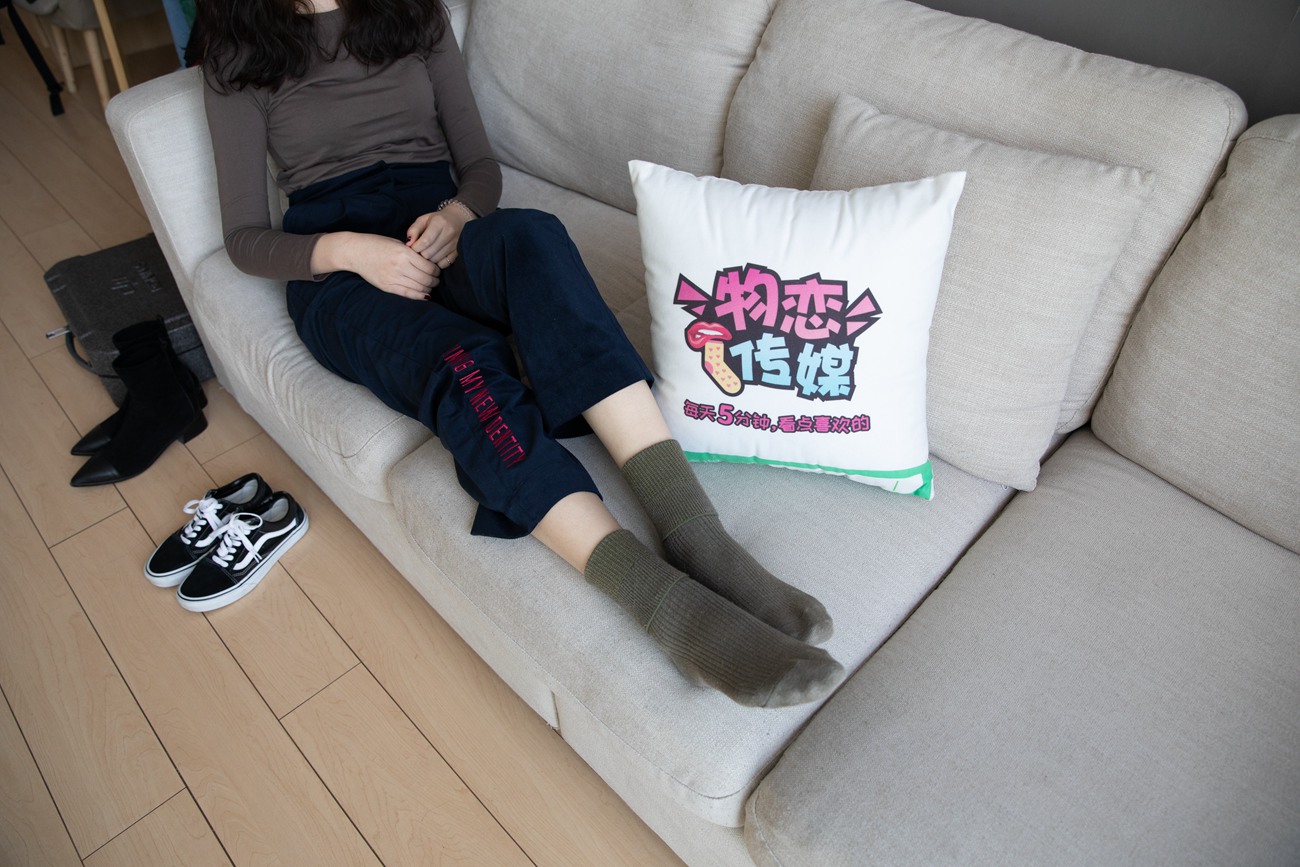 图片[98]-[物恋传媒] NO.099 佳琪-可御可萌-浪漫红唇的温柔 [149P] – 速更版-美库