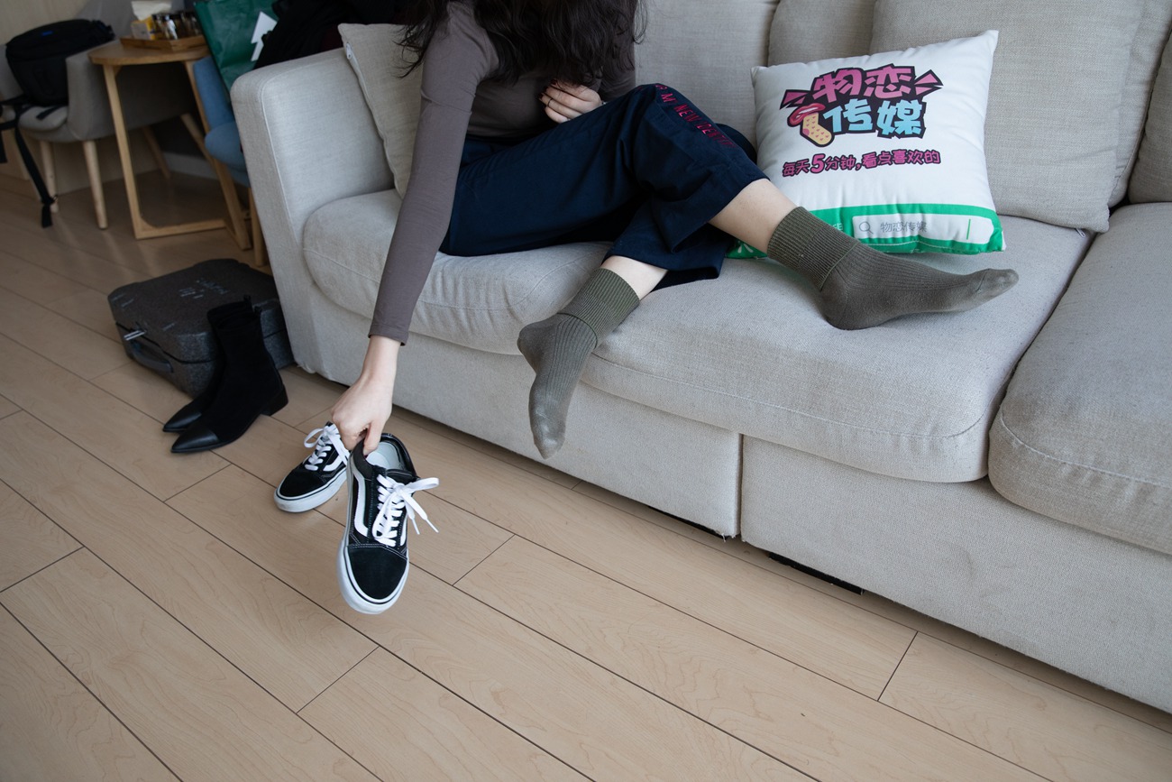 图片[99]-[物恋传媒] NO.099 佳琪-可御可萌-浪漫红唇的温柔 [149P] – 速更版-美库