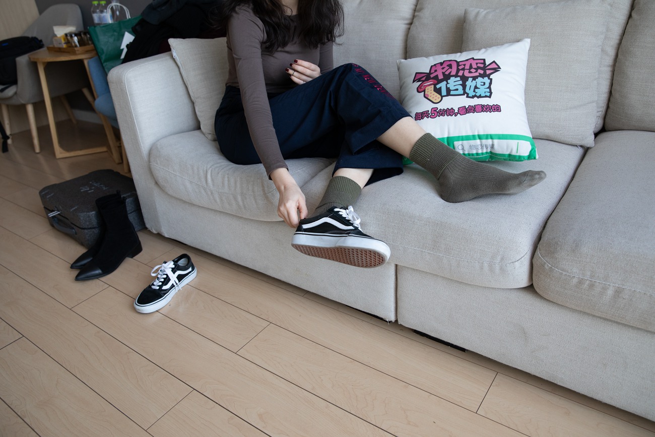 图片[102]-[物恋传媒] NO.099 佳琪-可御可萌-浪漫红唇的温柔 [149P] – 速更版-美库