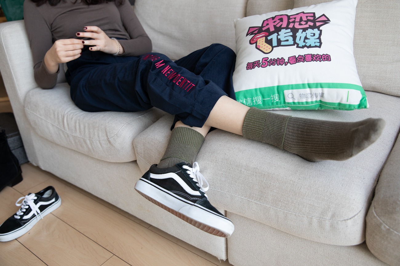 图片[104]-[物恋传媒] NO.099 佳琪-可御可萌-浪漫红唇的温柔 [149P] – 速更版-美库