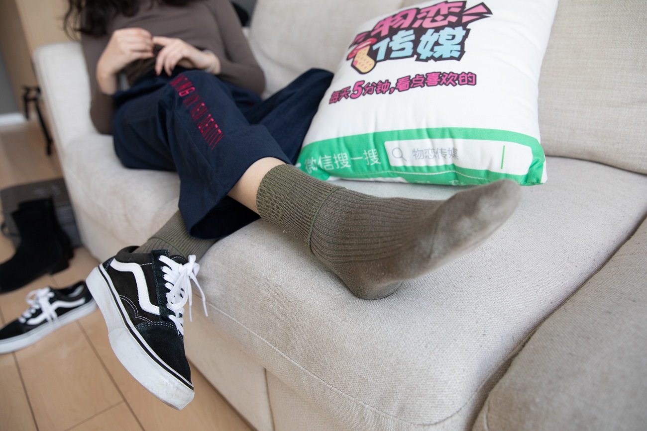 图片[113]-[物恋传媒] NO.099 佳琪-可御可萌-浪漫红唇的温柔 [149P] – 速更版-美库