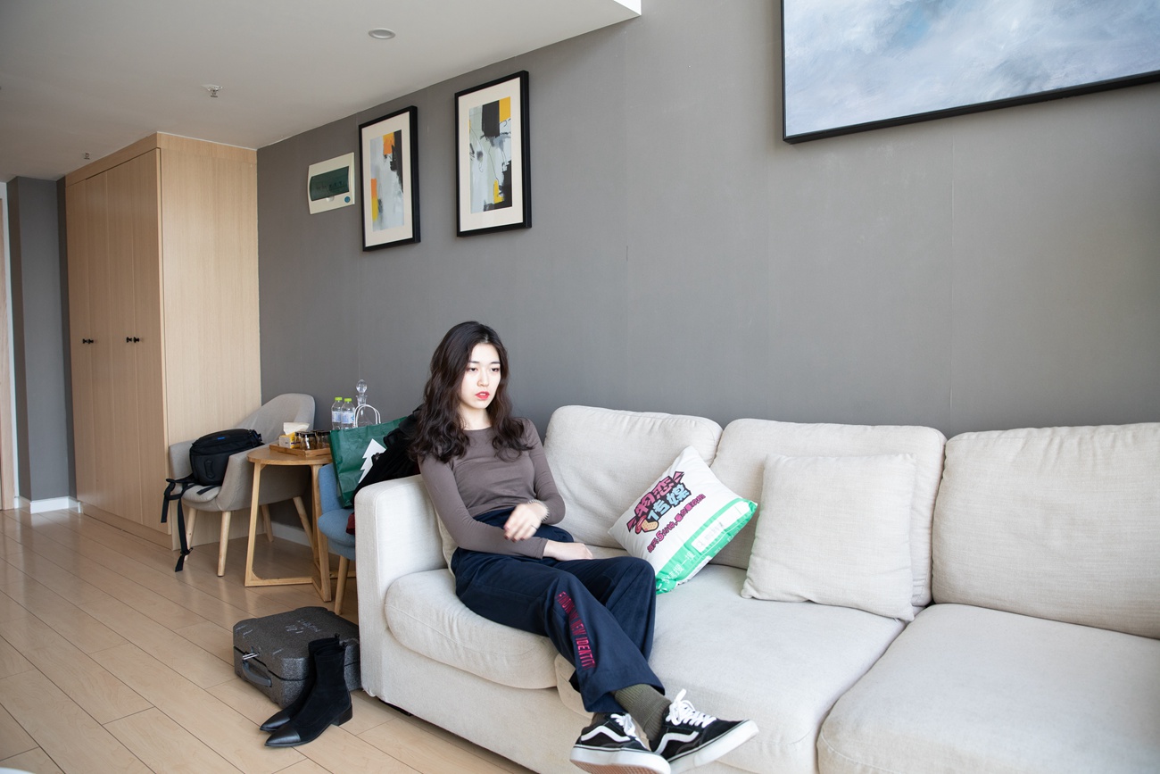 图片[140]-[物恋传媒] NO.099 佳琪-可御可萌-浪漫红唇的温柔 [149P] – 速更版-美库