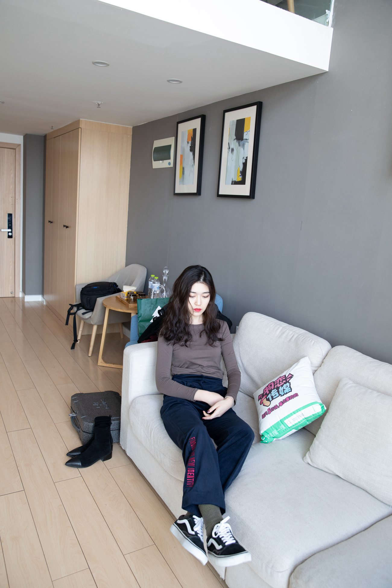 图片[141]-[物恋传媒] NO.099 佳琪-可御可萌-浪漫红唇的温柔 [149P] – 速更版-美库