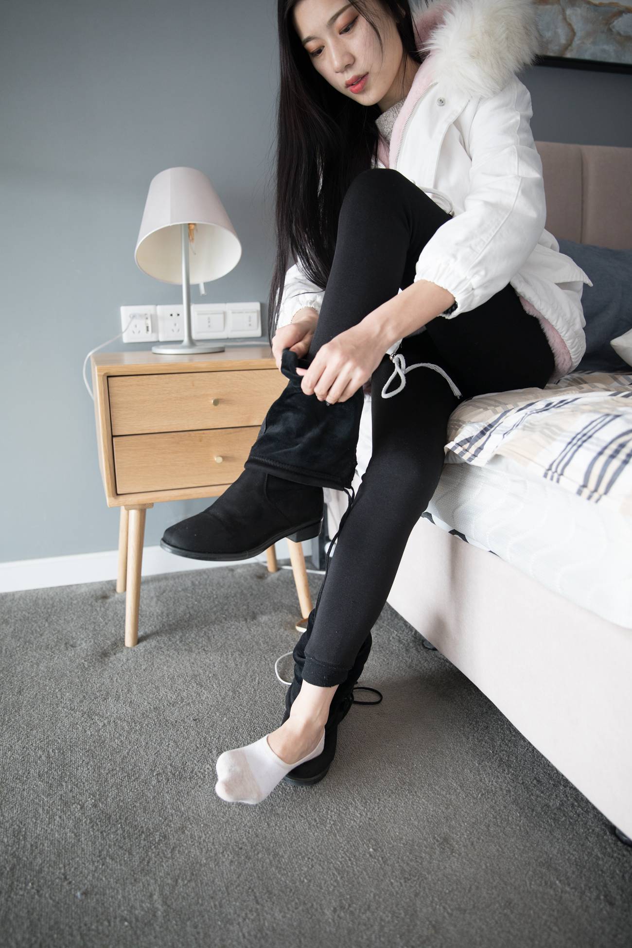 图片[129]-勿恋传媒 No.101 苏镶-气质女神的过膝长靴 [188P] – 速更版-美库