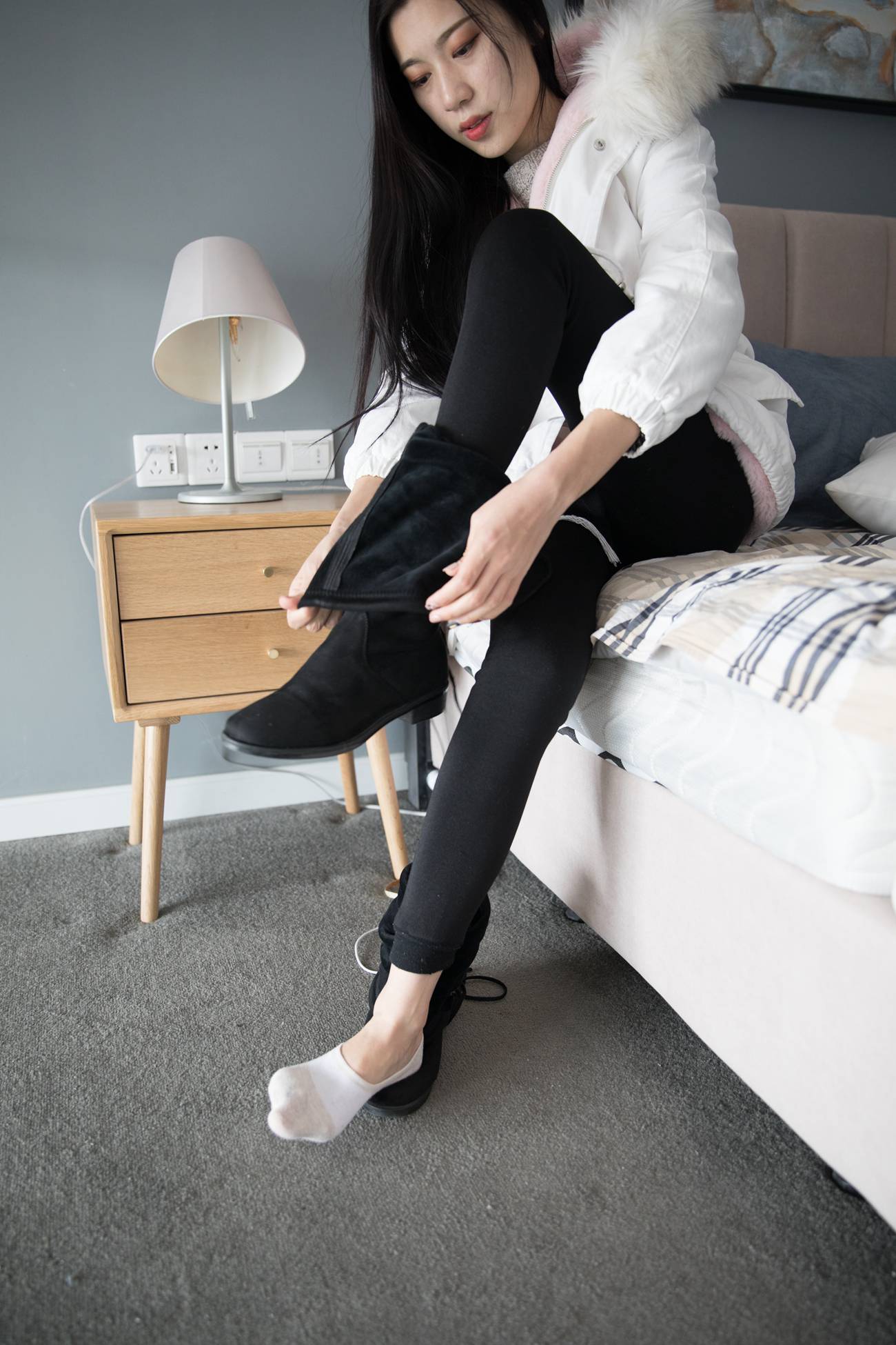 图片[130]-勿恋传媒 No.101 苏镶-气质女神的过膝长靴 [188P] – 速更版-美库