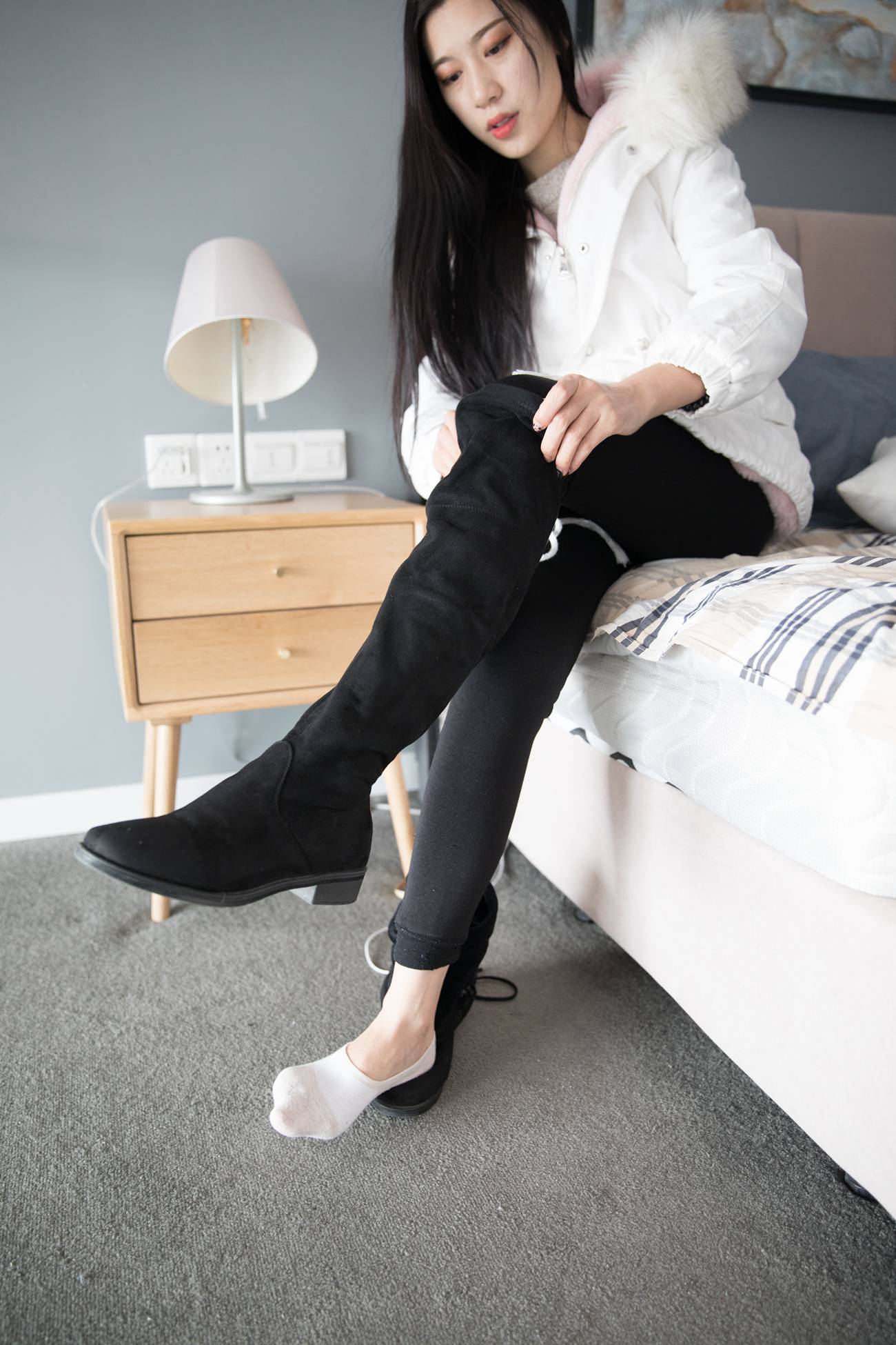 图片[131]-勿恋传媒 No.101 苏镶-气质女神的过膝长靴 [188P] – 速更版-美库