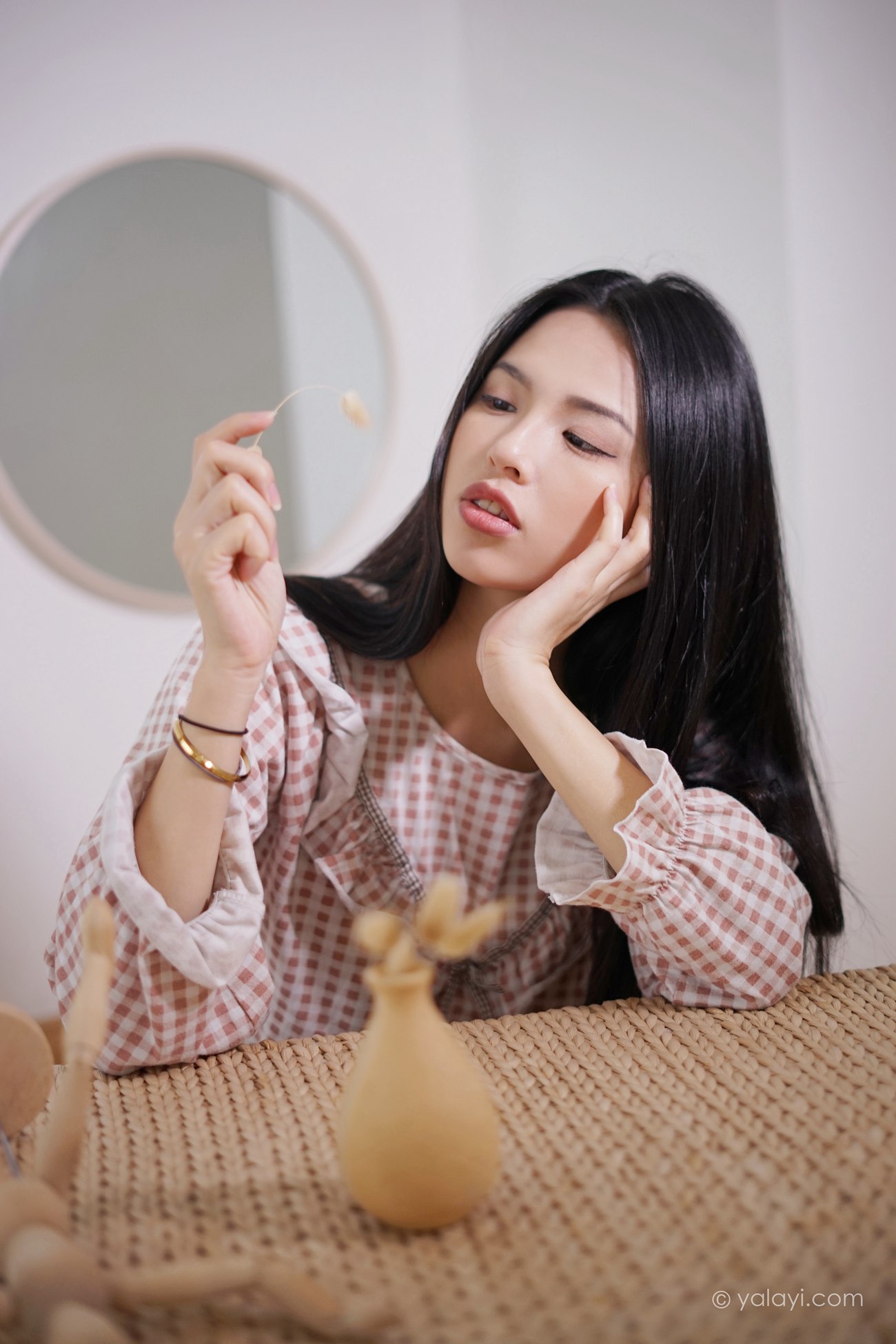 图片[18]-[YALAYI雅拉伊] 2021.09.16 No.843 在家千日好 溪若 [42P] – 速更版-美库