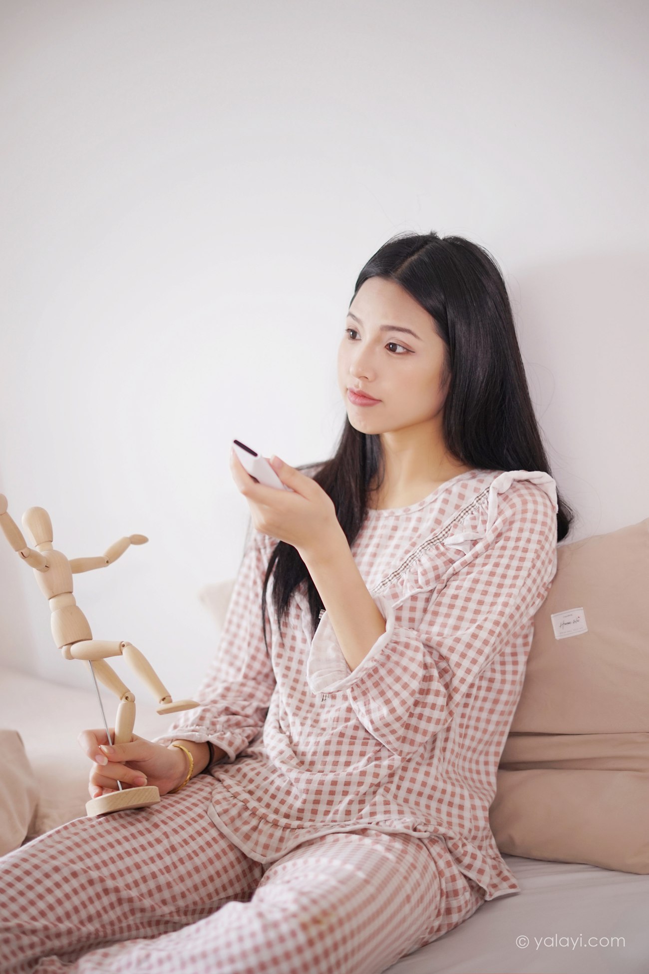 图片[39]-[YALAYI雅拉伊] 2021.09.16 No.843 在家千日好 溪若 [42P] – 速更版-美库