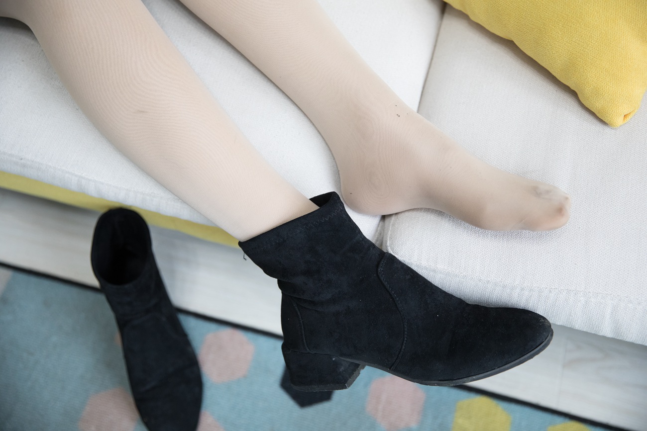 图片[122]-勿恋传媒 No.103 语梦-她和她的七彩肉丝梦境 [159P] – 速更版-美库