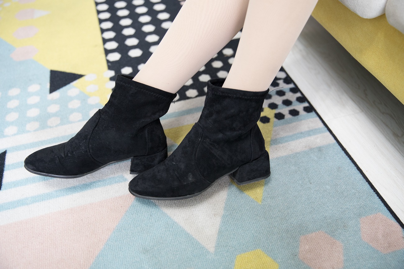 图片[139]-勿恋传媒 No.103 语梦-她和她的七彩肉丝梦境 [159P] – 速更版-美库