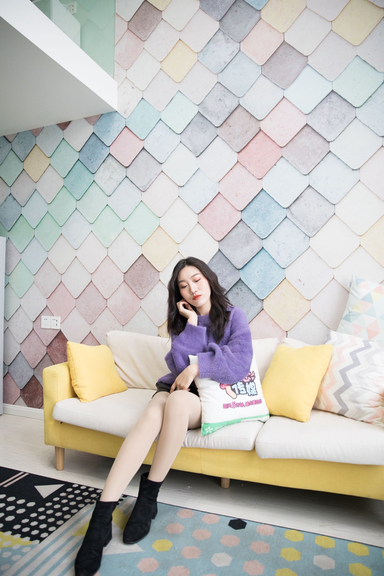 图片[153]-勿恋传媒 No.103 语梦-她和她的七彩肉丝梦境 [159P] – 速更版-美库