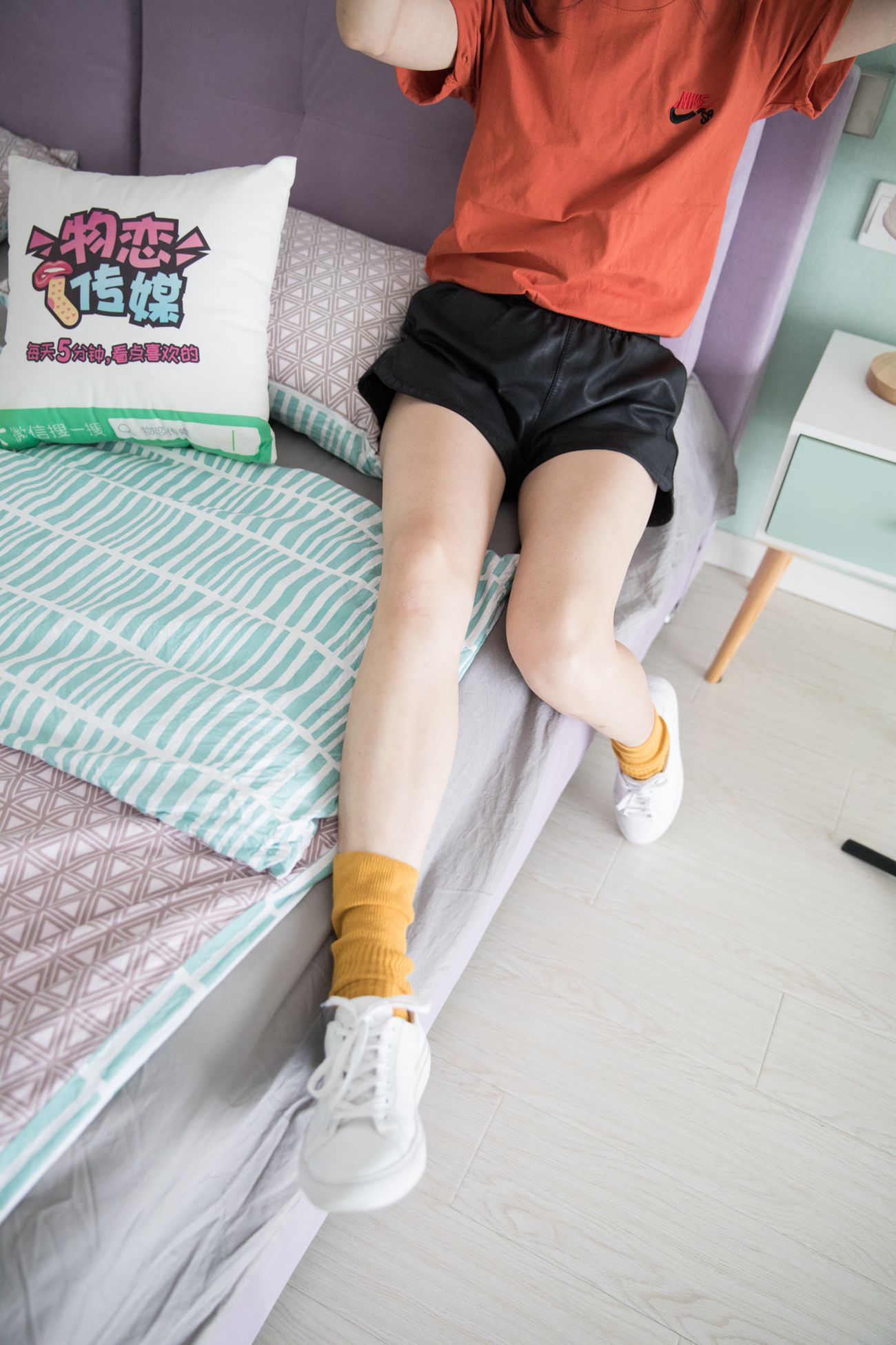 图片[137]-勿恋传媒 No.104 心怡-爱像一道光，如此美妙 [158P] – 速更版-美库