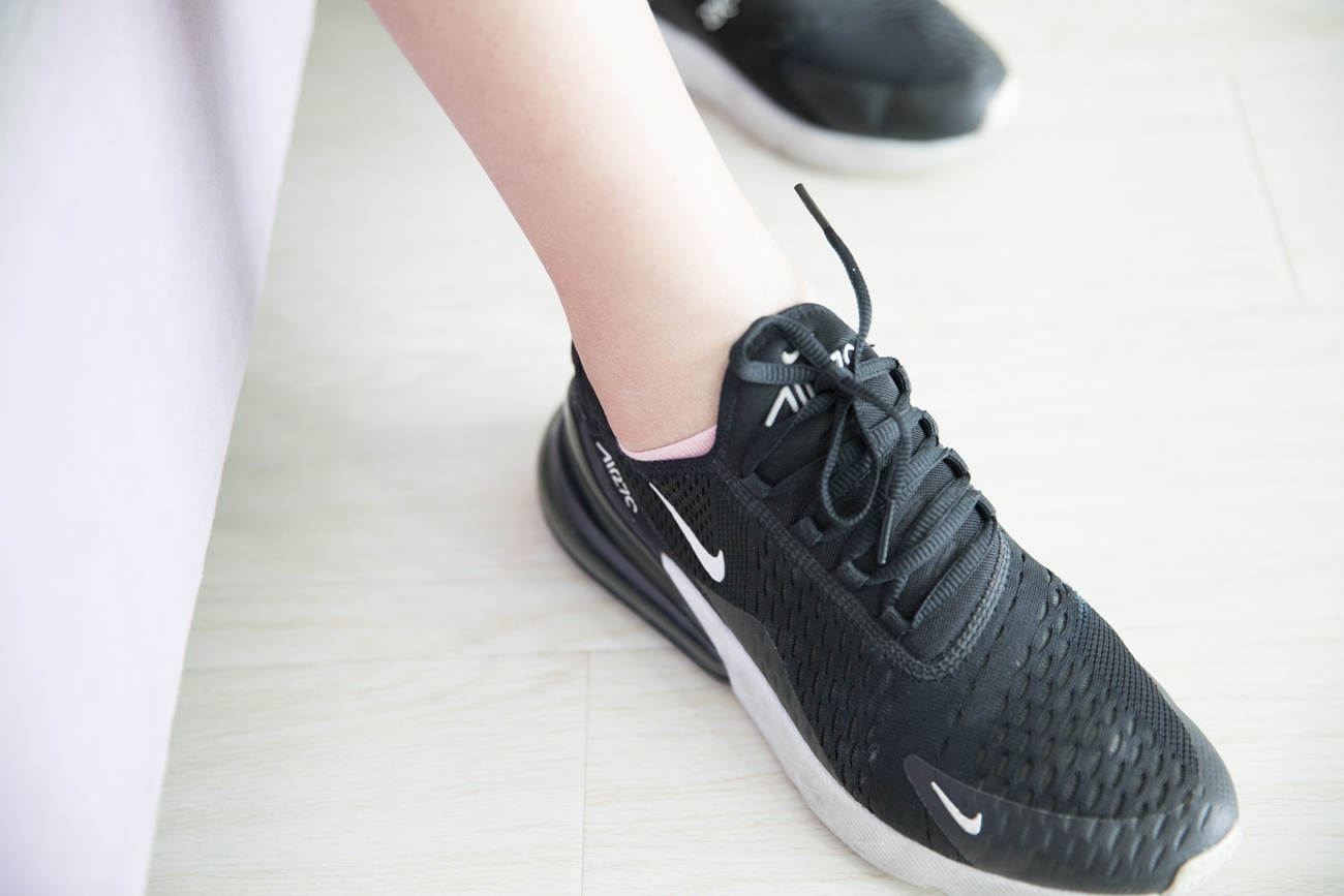 图片[142]-勿恋传媒 No.105 小飞-你是我爱笑的短发姑娘 [152P] – 速更版-美库