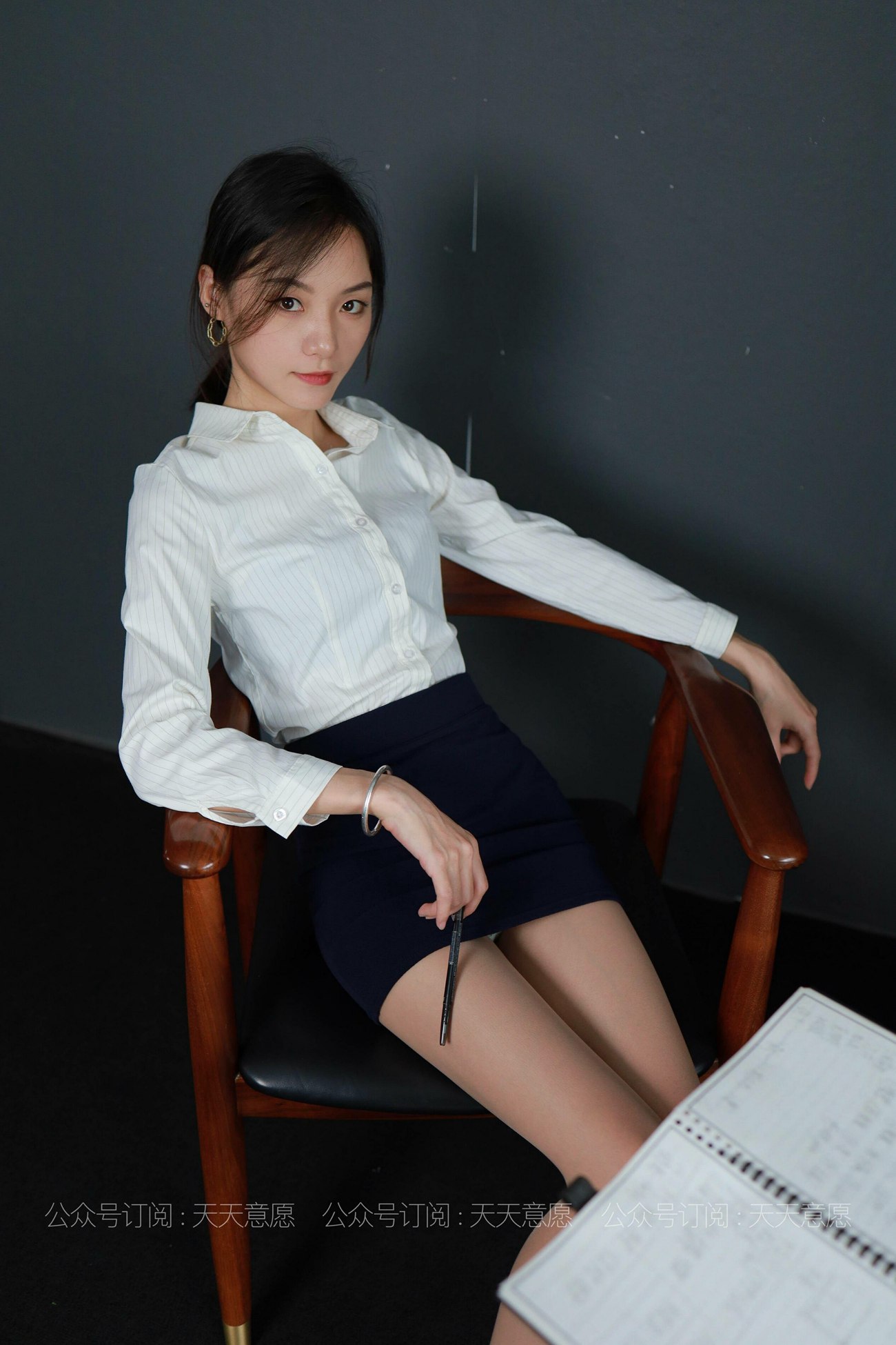 图片[83]-[IESS异思趣向] 2021.05.24 丝享家 813：小六《火辣女秘书》[88P] – 速更版-美库