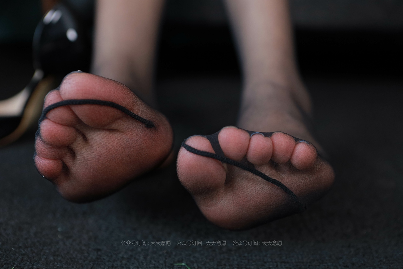 图片[78]-[IESS异思趣向] 耽丝 210530 西瓜的美腿细长直 [91P] – 速更版-美库