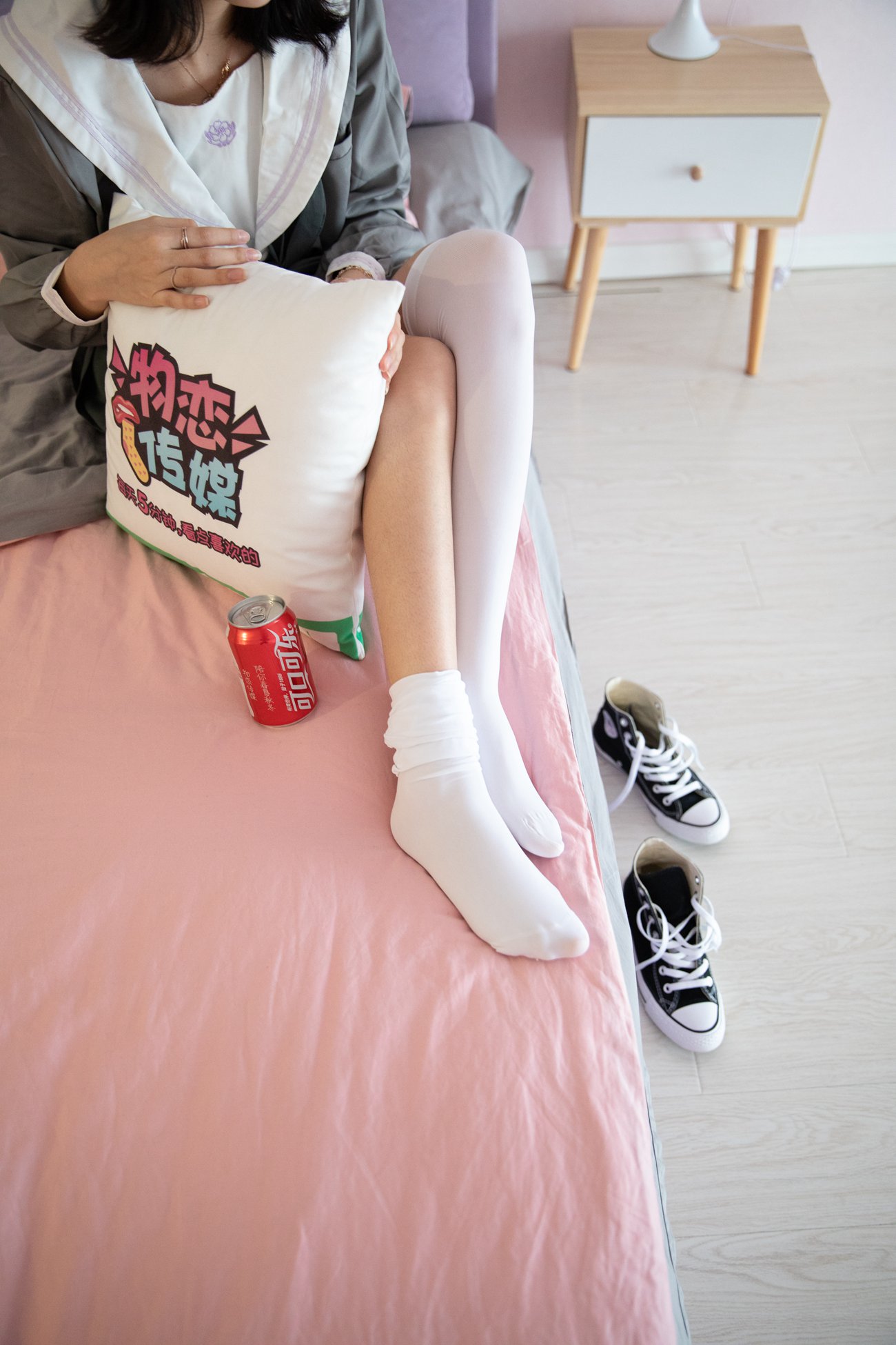 图片[44]-勿恋传媒 No.112 落落-荷叶边加白丝 [116P] – 速更版-美库