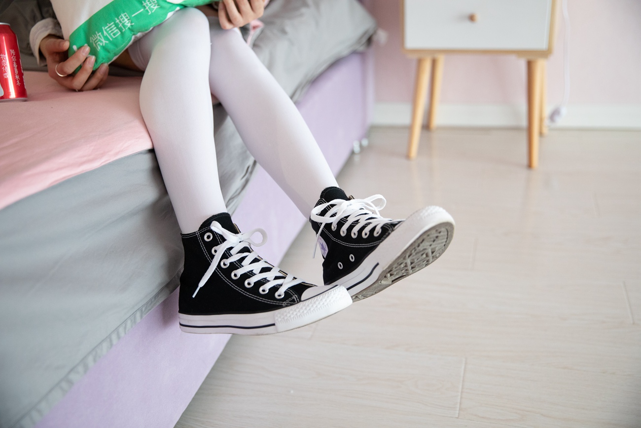 图片[93]-勿恋传媒 No.112 落落-荷叶边加白丝 [116P] – 速更版-美库