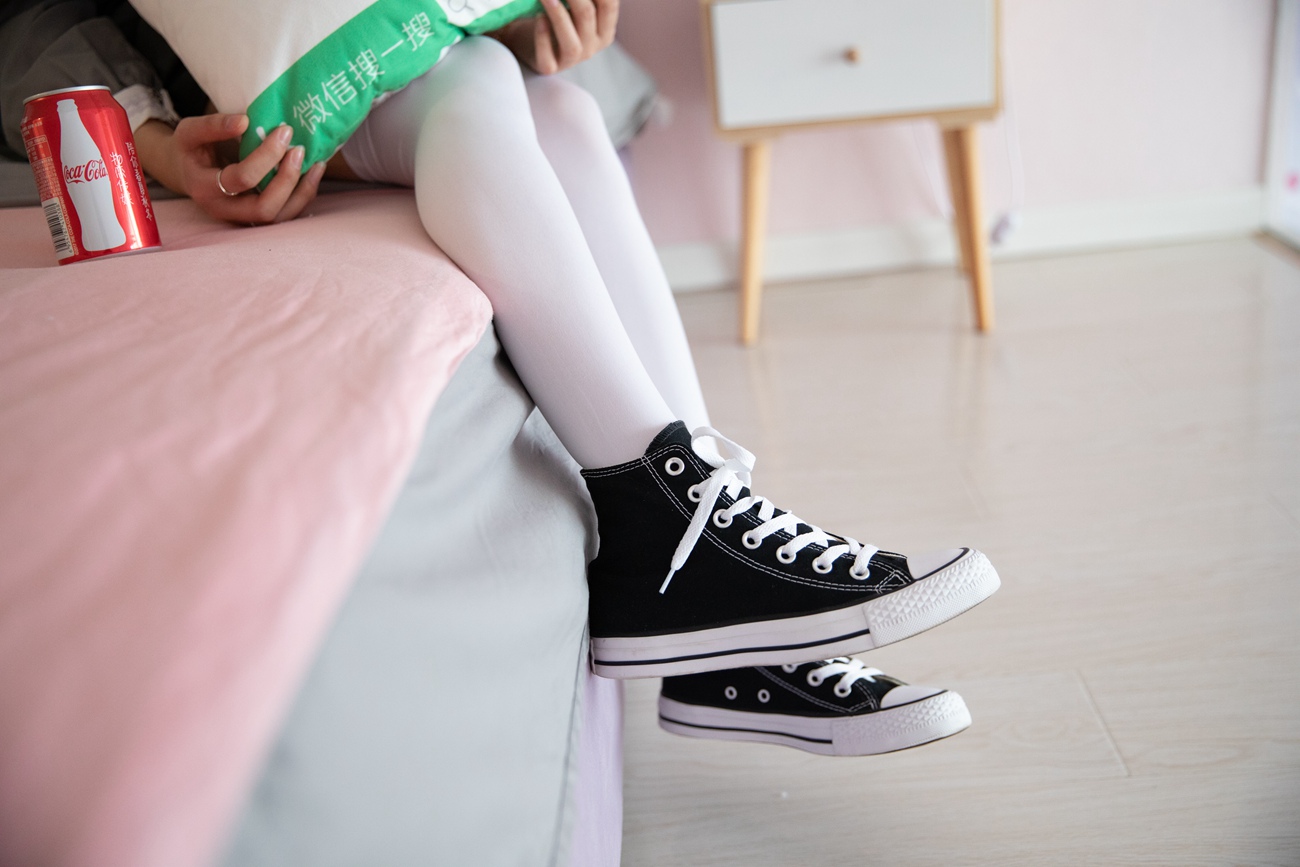 图片[94]-勿恋传媒 No.112 落落-荷叶边加白丝 [116P] – 速更版-美库