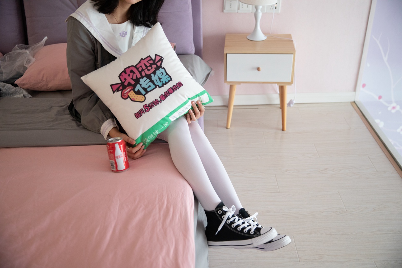 图片[96]-勿恋传媒 No.112 落落-荷叶边加白丝 [116P] – 速更版-美库