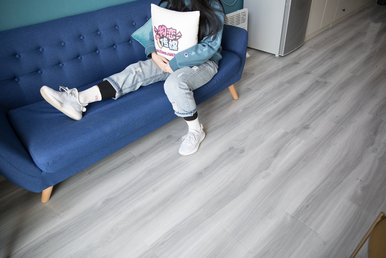 图片[140]-勿恋传媒 No.113 铛铛-可爱的披肩发娃娃脸女生 [150P] – 速更版-美库