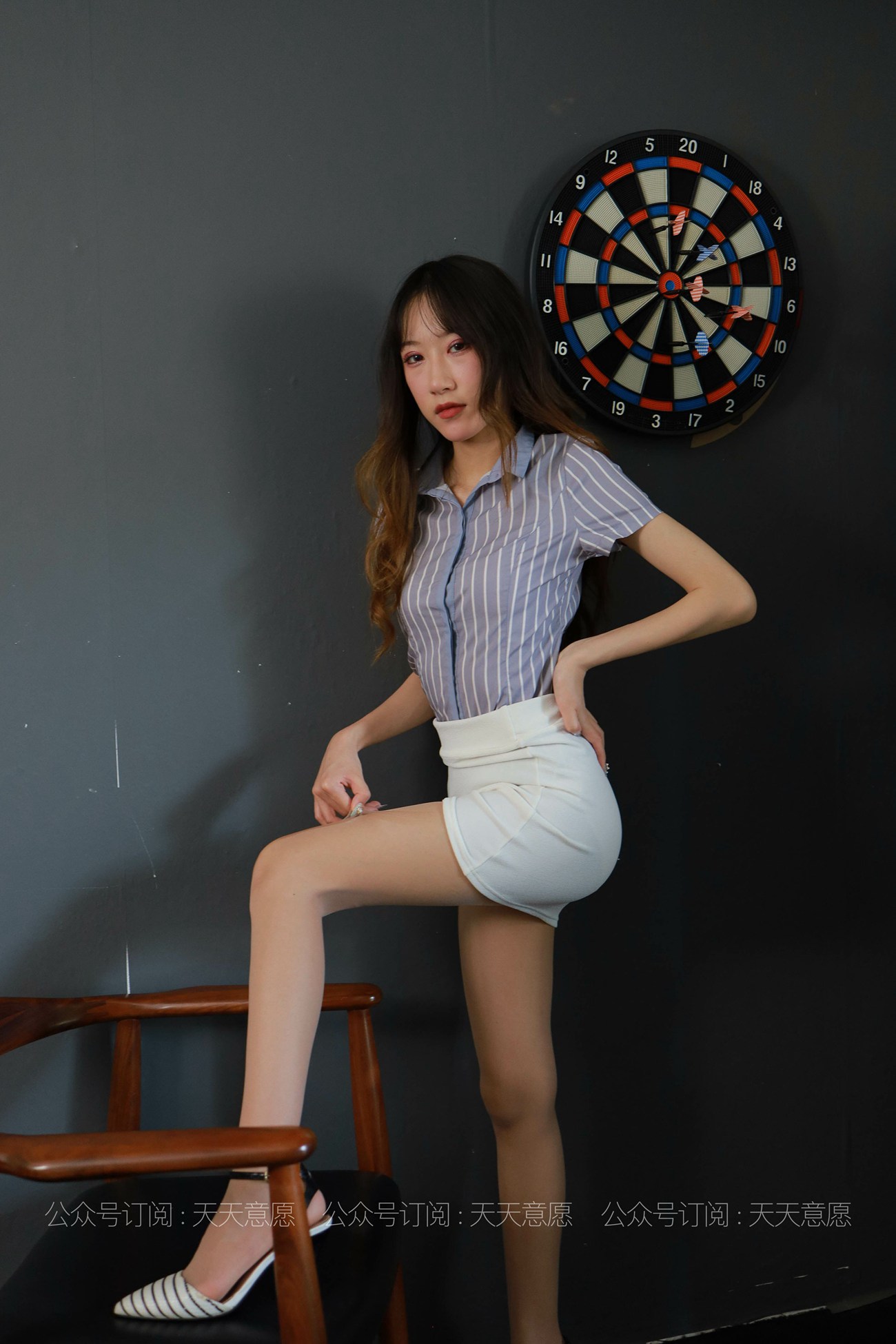 图片[19]-[IESS异思趣向] 耽丝 210611 小婕的迷人红高跟 [89P] – 速更版-美库