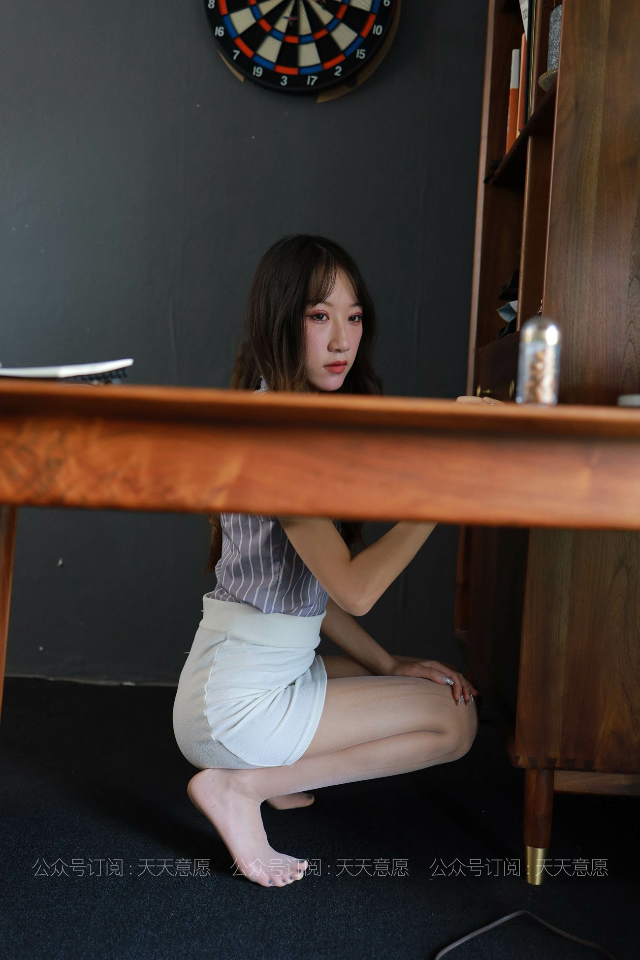 图片[43]-[IESS异思趣向] 耽丝 210611 小婕的迷人红高跟 [89P] – 速更版-美库