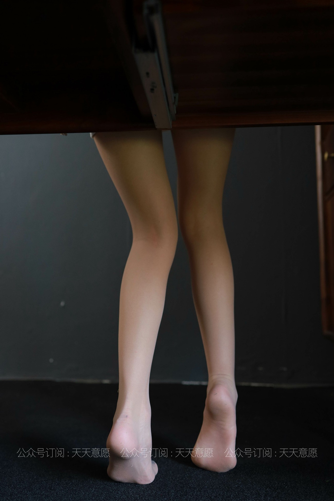 图片[44]-[IESS异思趣向] 耽丝 210611 小婕的迷人红高跟 [89P] – 速更版-美库