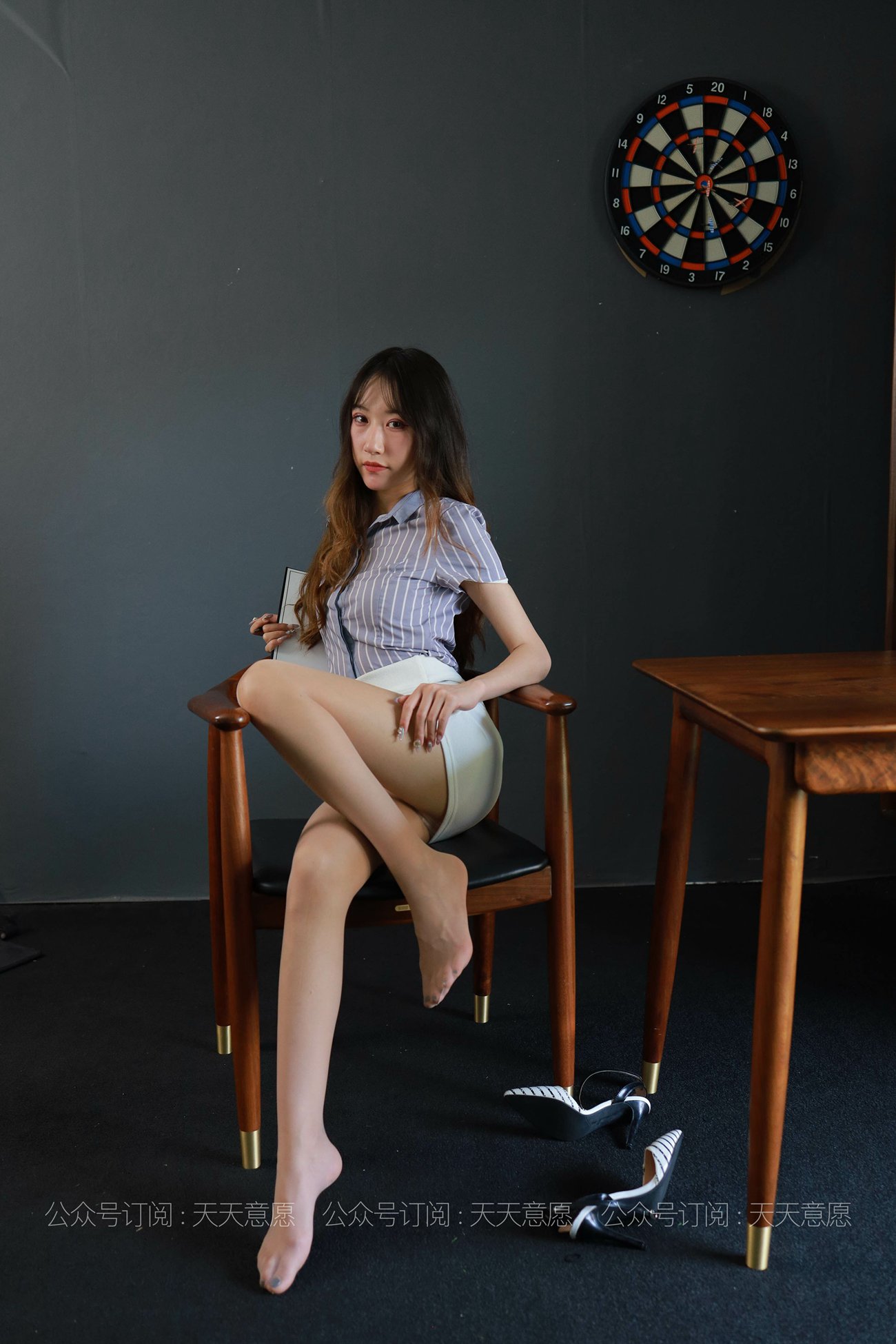 图片[46]-[IESS异思趣向] 耽丝 210611 小婕的迷人红高跟 [89P] – 速更版-美库