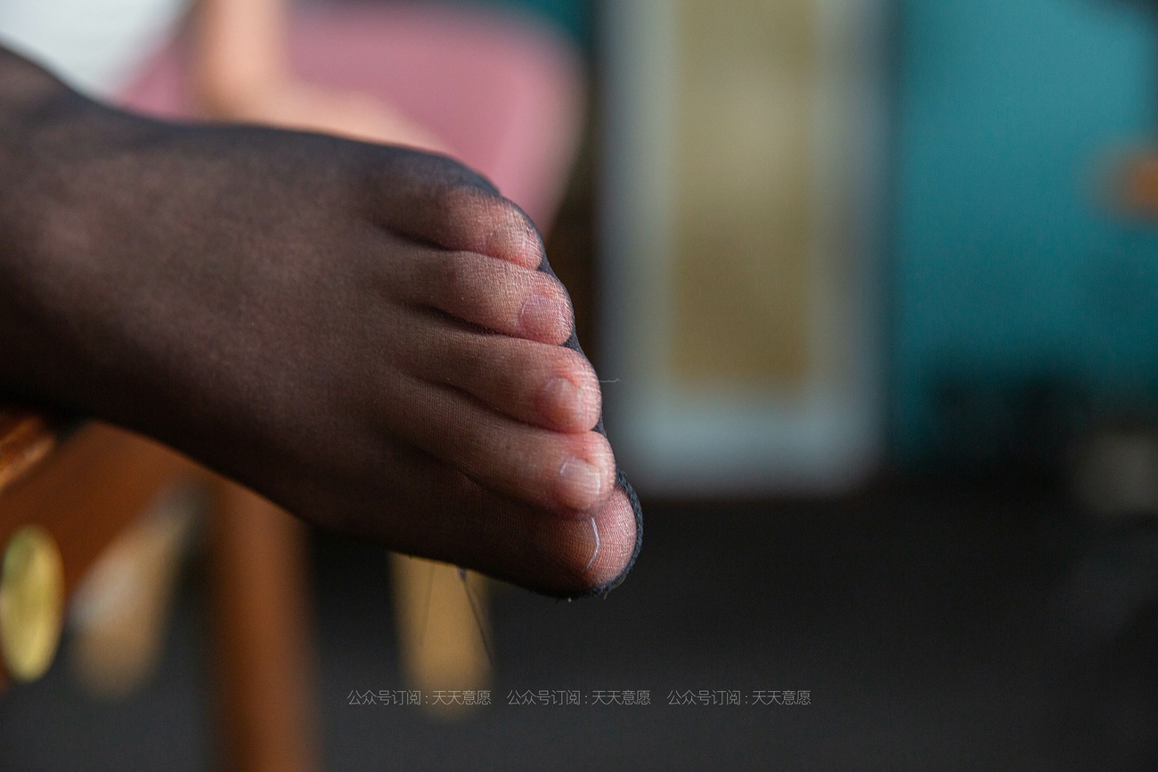 图片[89]-[IESS异思趣向] 耽丝 210615 婉苹在阳台上的足尖舞蹈 [89P] – 速更版-美库